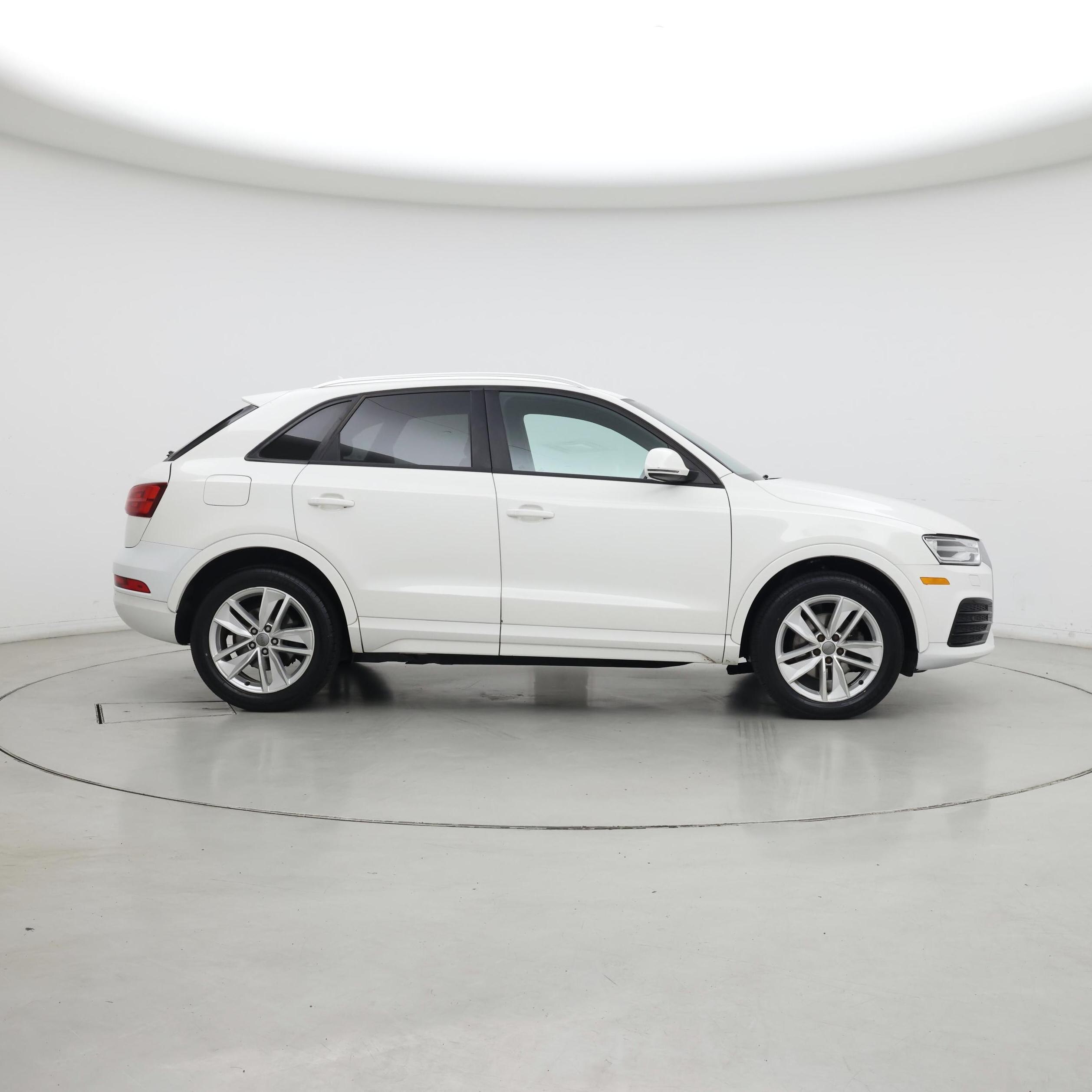 Thumbnail: 2018 Audi Q3 - 7