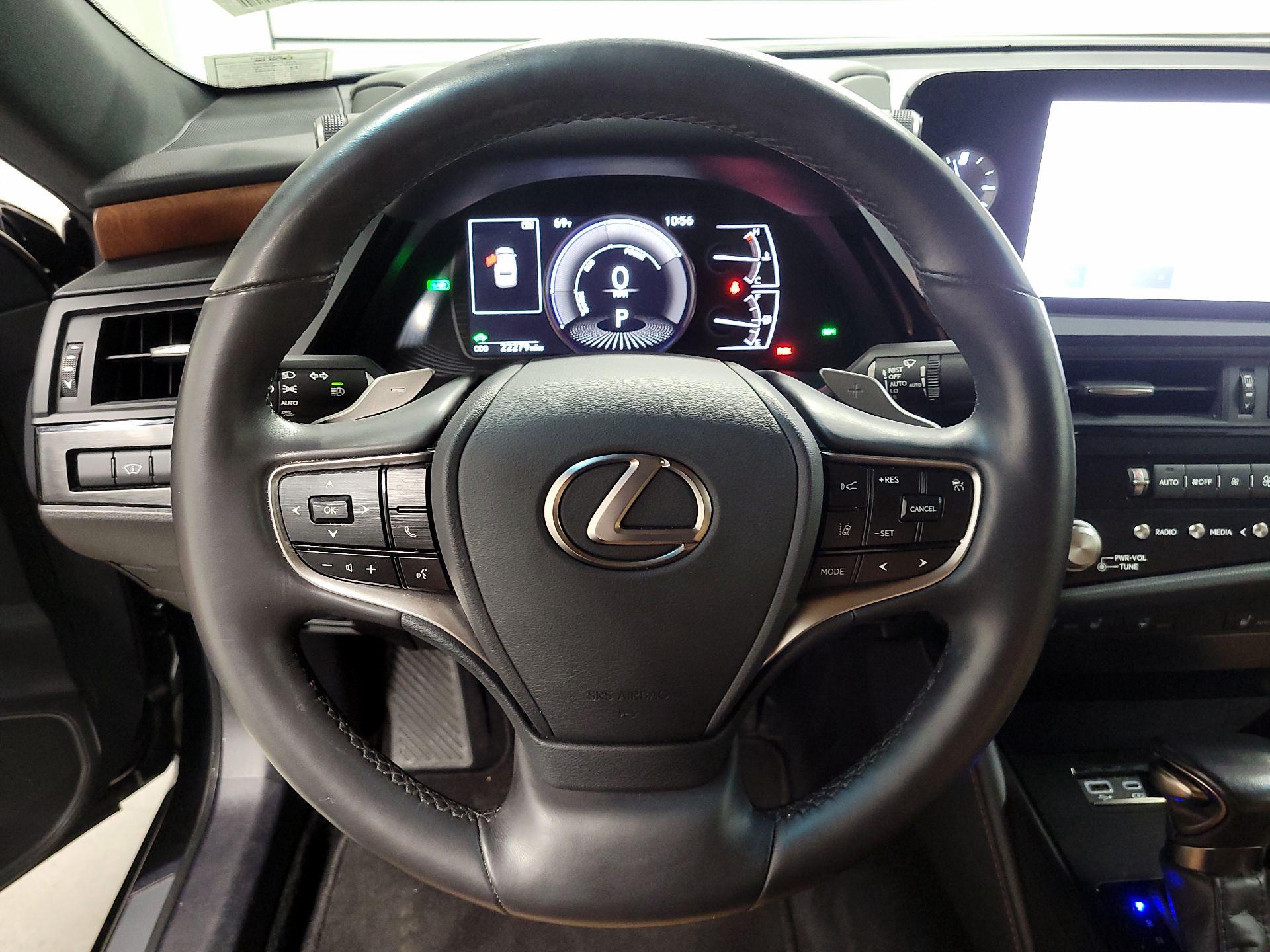 Thumbnail: 2024 Lexus ES - 10