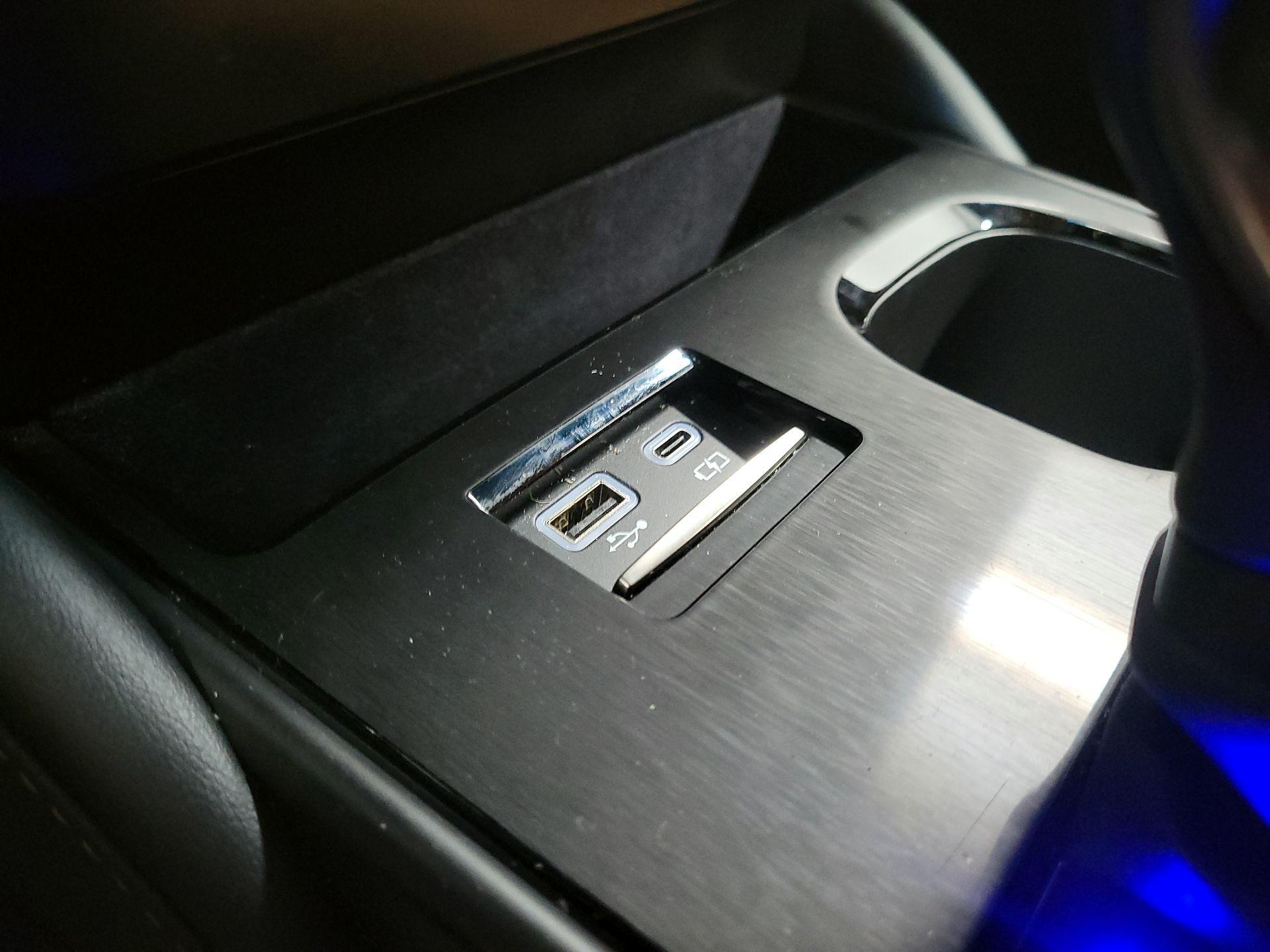 Thumbnail: 2024 Lexus ES - 17