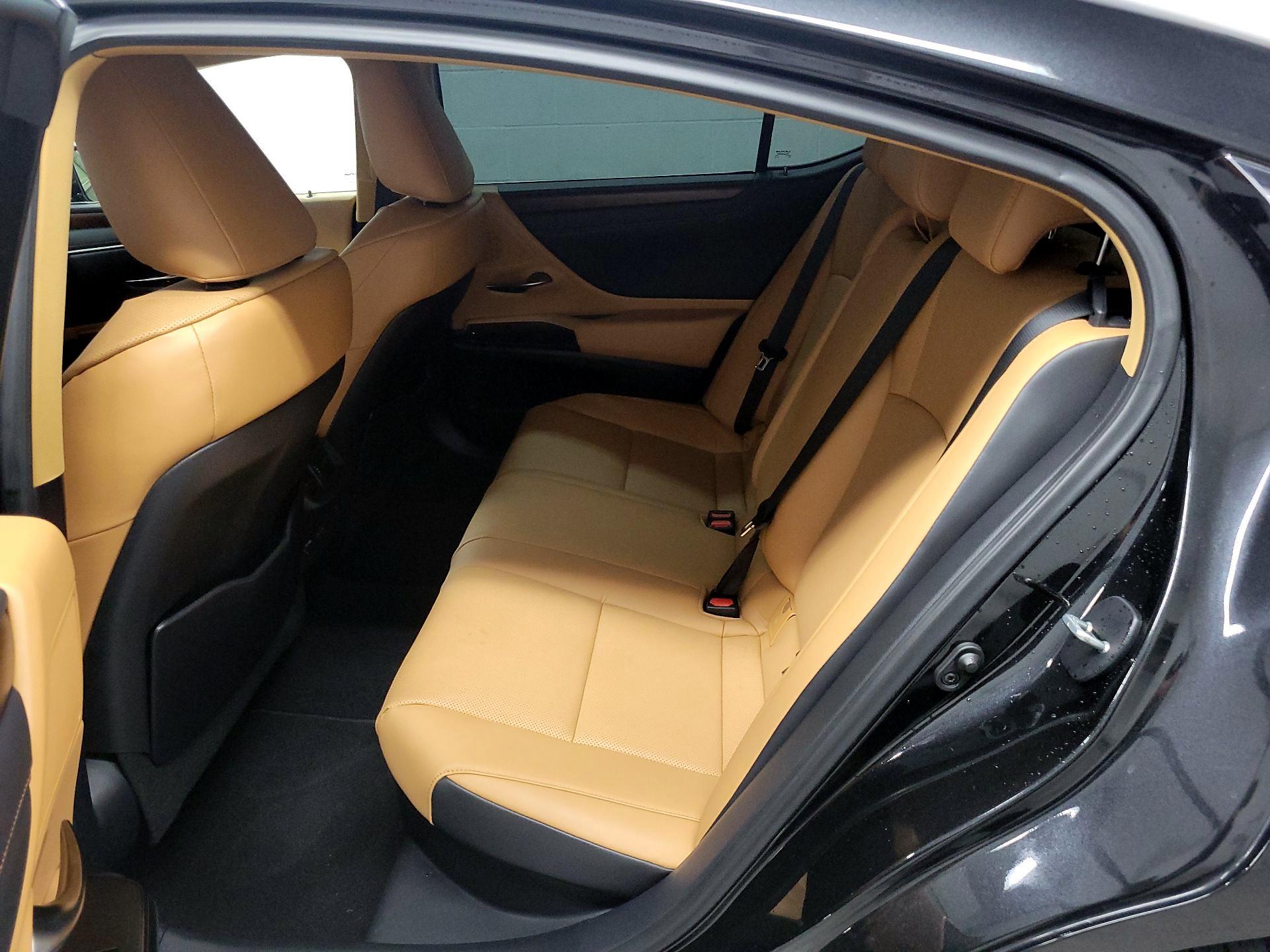 Thumbnail: 2024 Lexus ES - 19