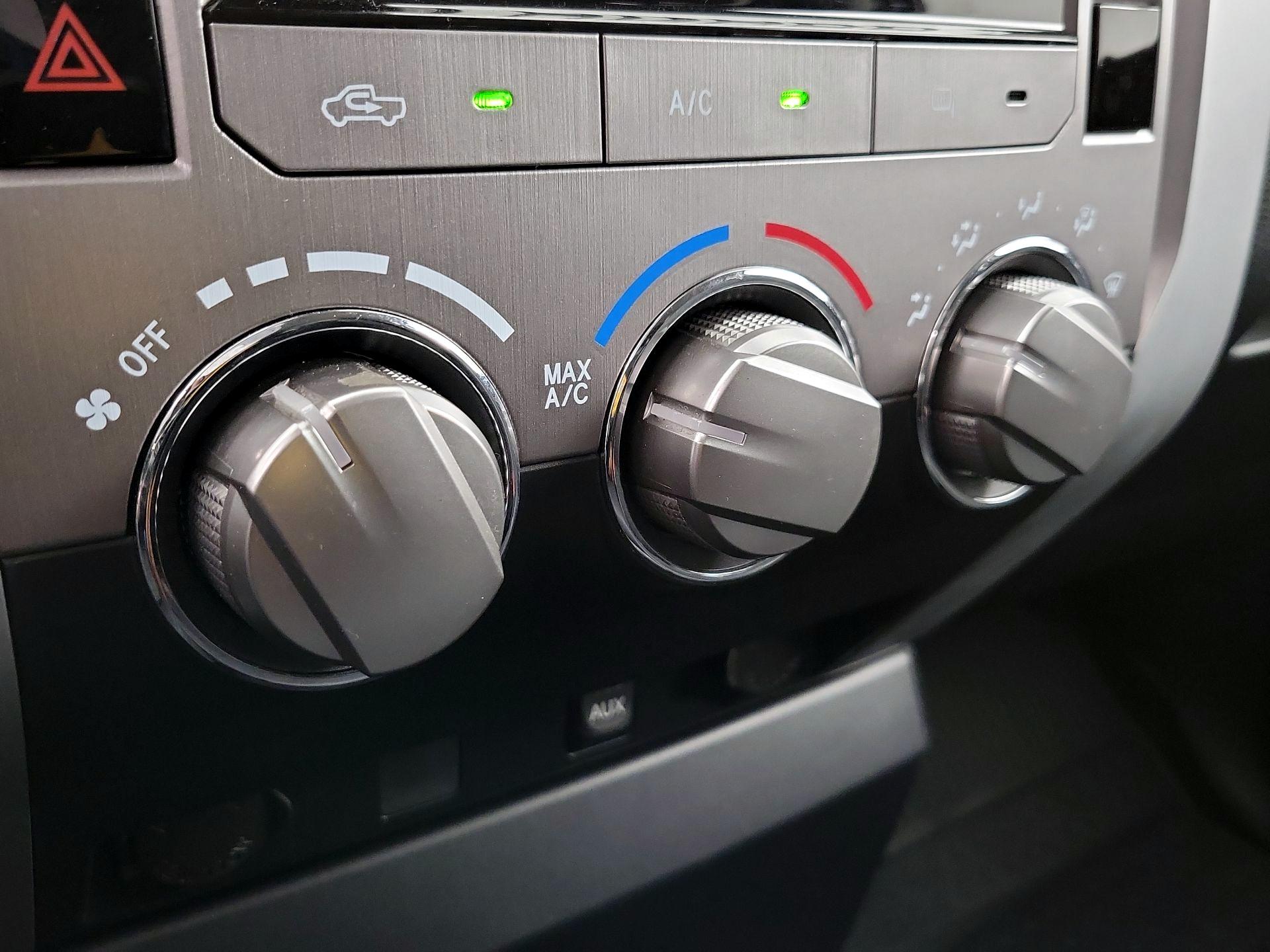 Thumbnail: 2019 Toyota Tundra - 17