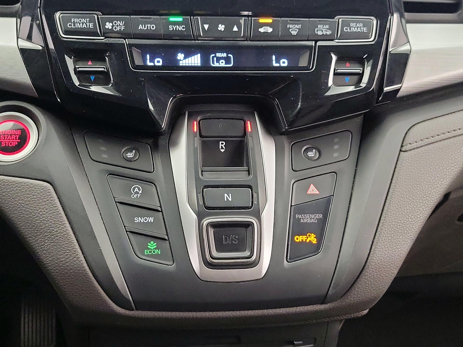 Thumbnail: 2018 Honda Odyssey - 18