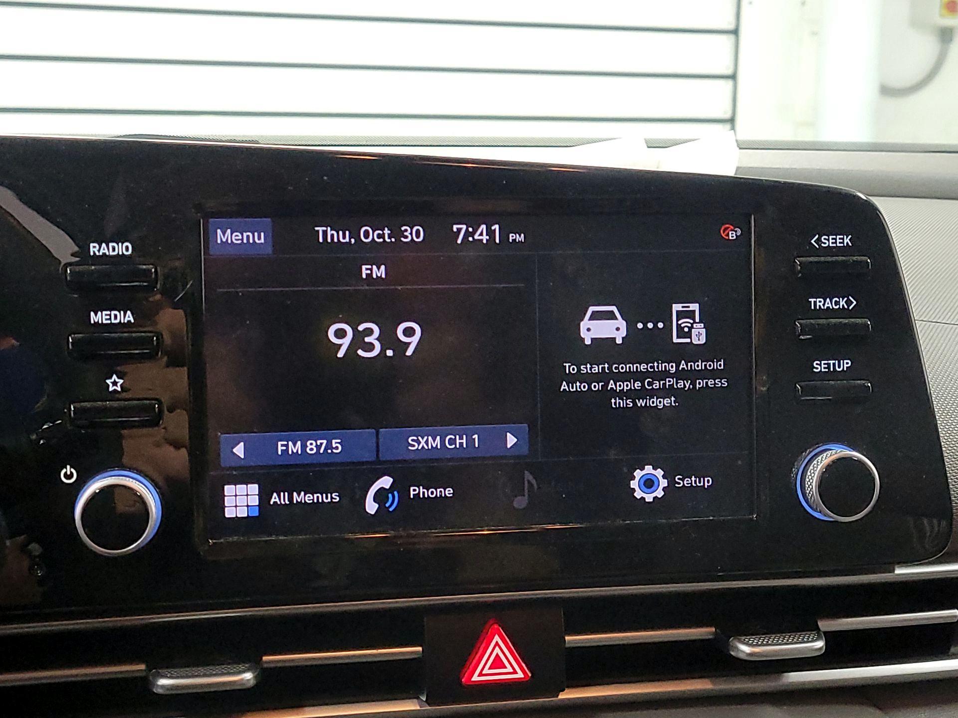 Thumbnail: 2022 Hyundai Elantra - 14