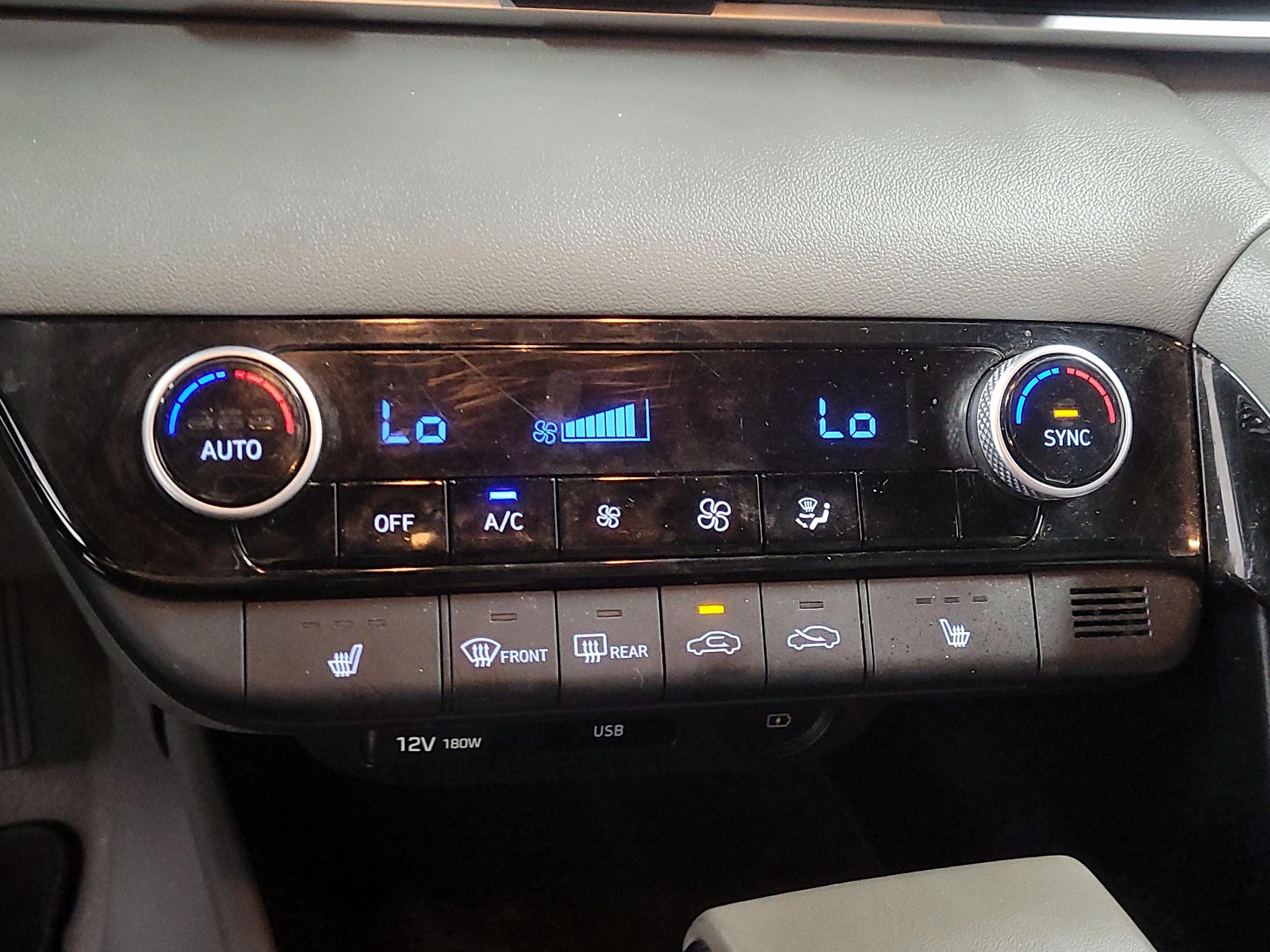 Thumbnail: 2022 Hyundai Elantra - 15