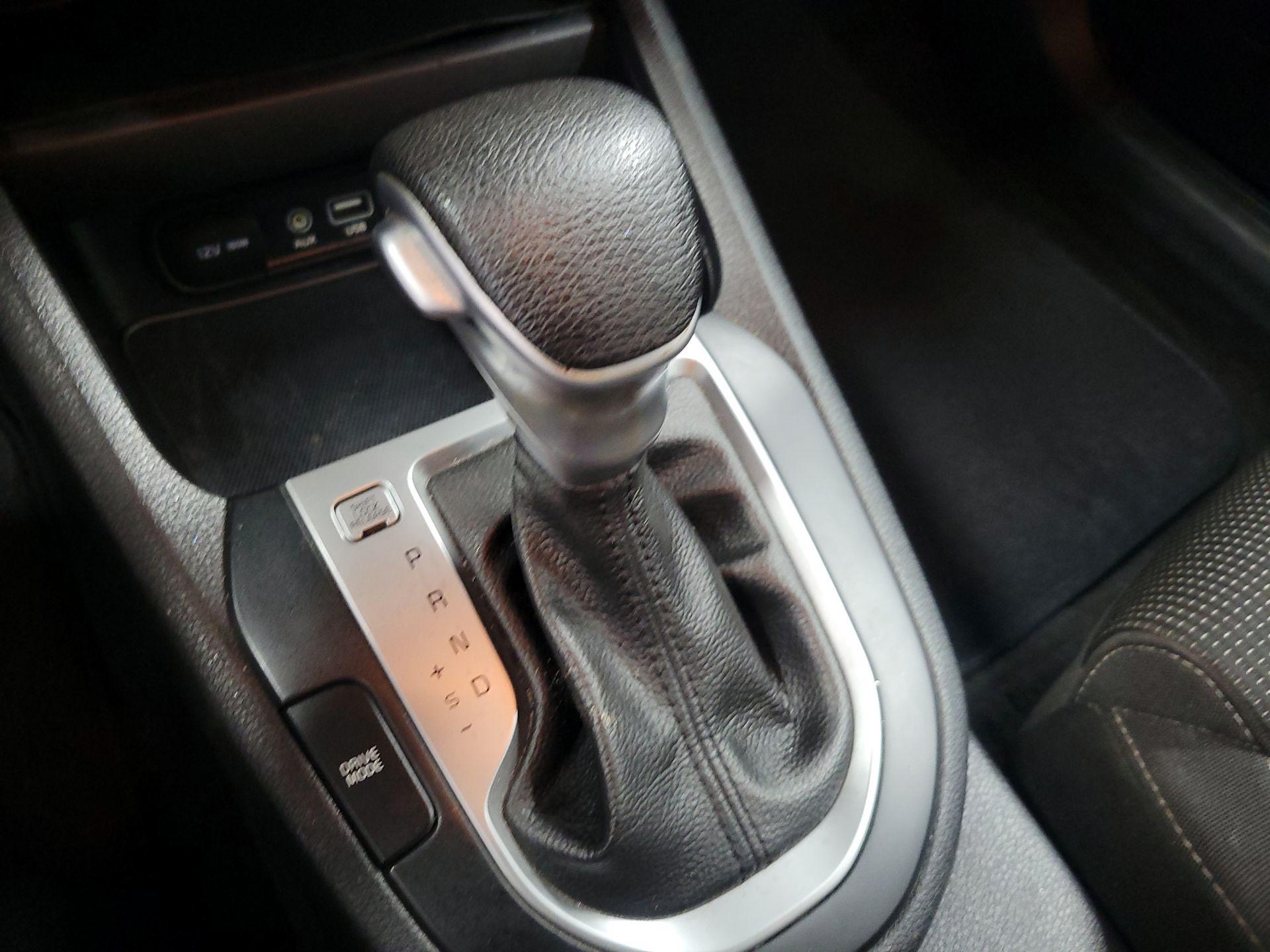 Thumbnail: 2020 Kia Forte - 15