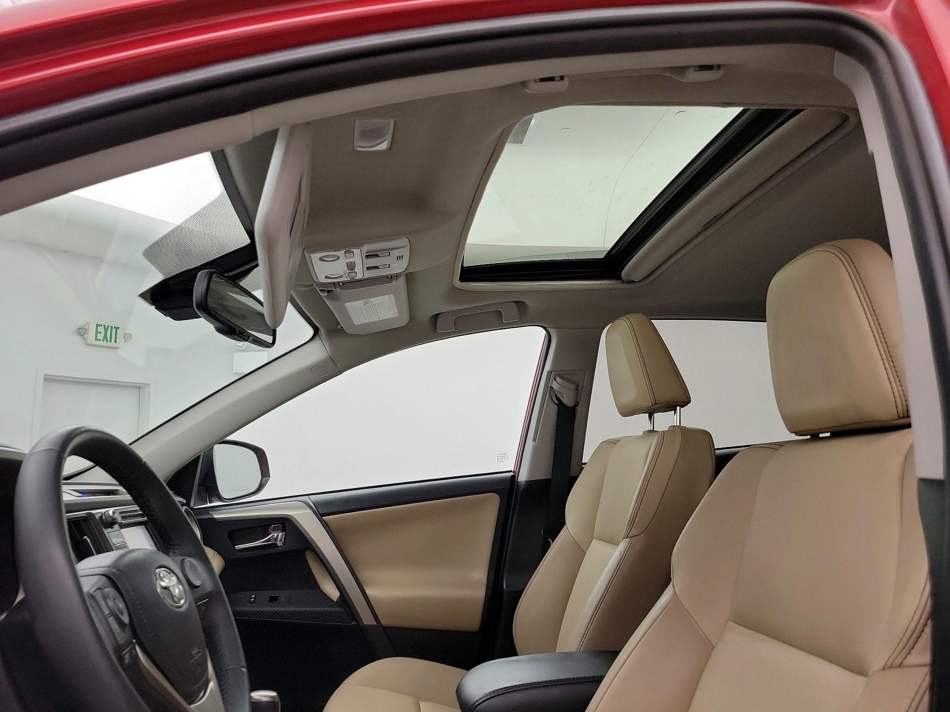 Thumbnail: 2014 Toyota RAV4 - 20