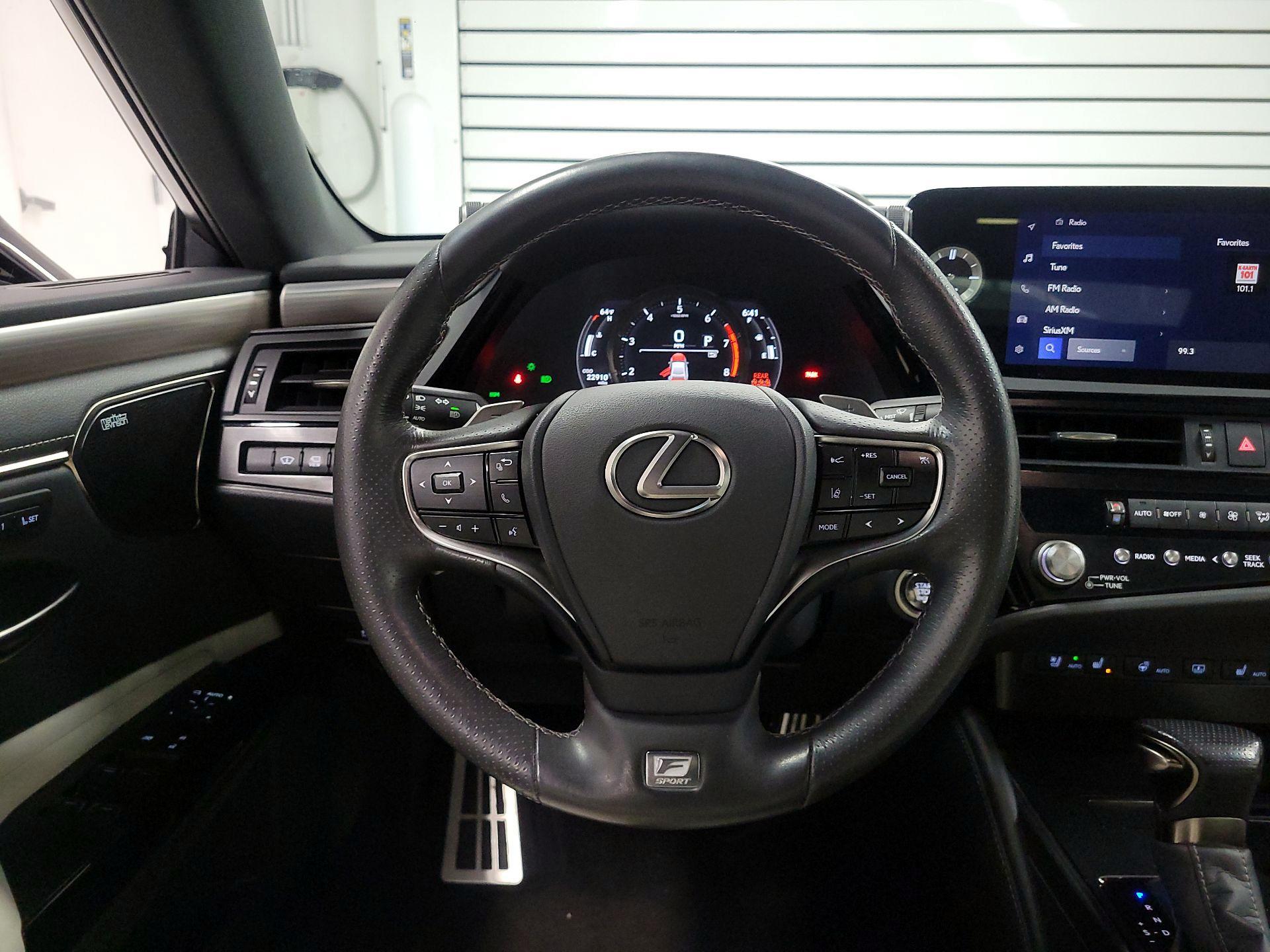 Thumbnail: 2024 Lexus ES - 10