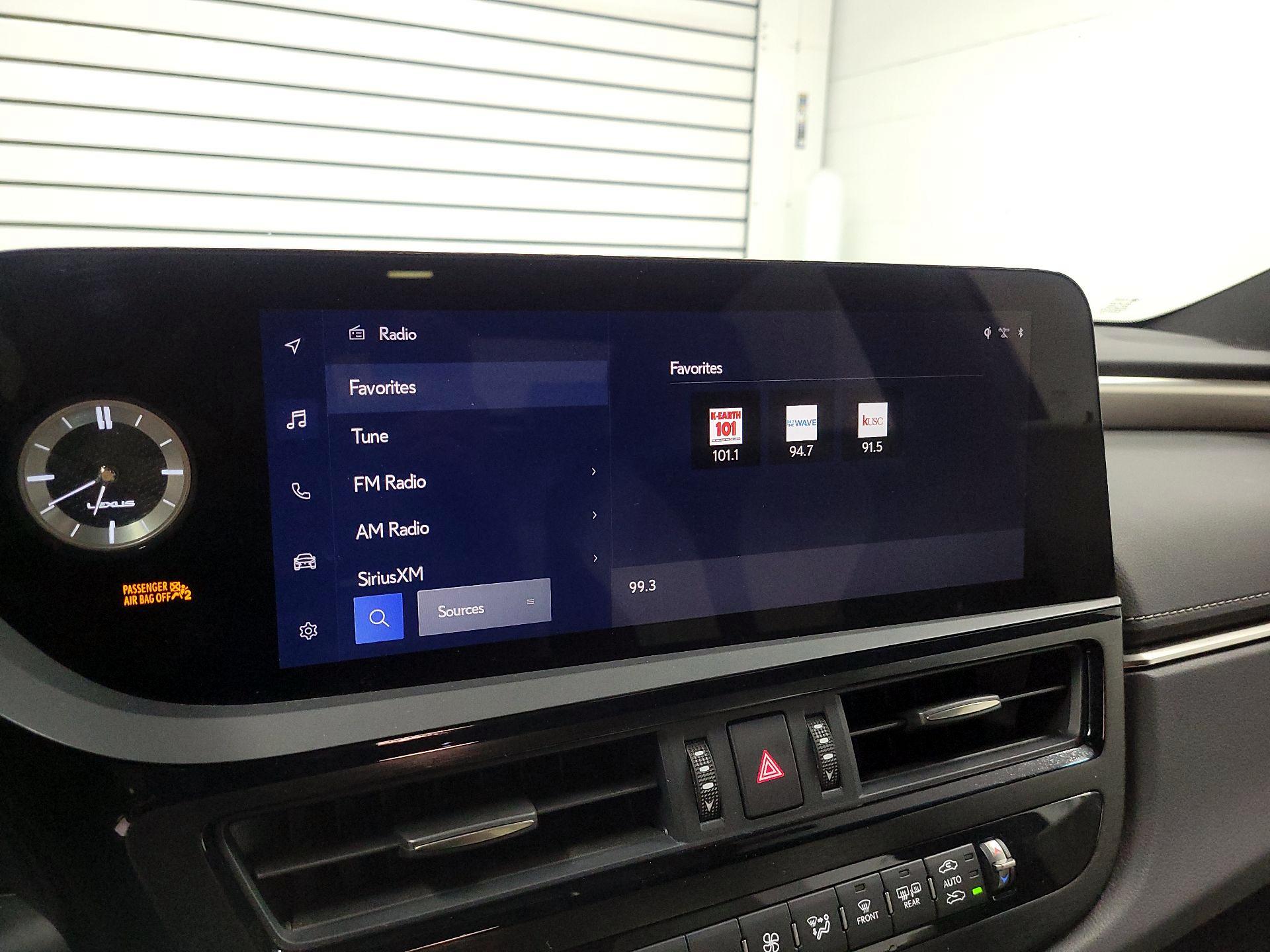 Thumbnail: 2024 Lexus ES - 14