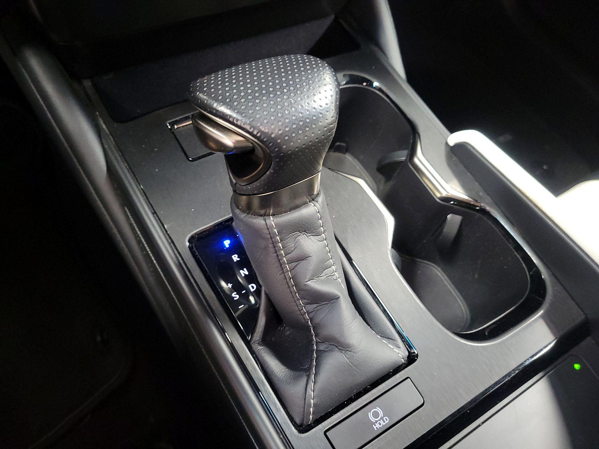 Thumbnail: 2024 Lexus ES - 16