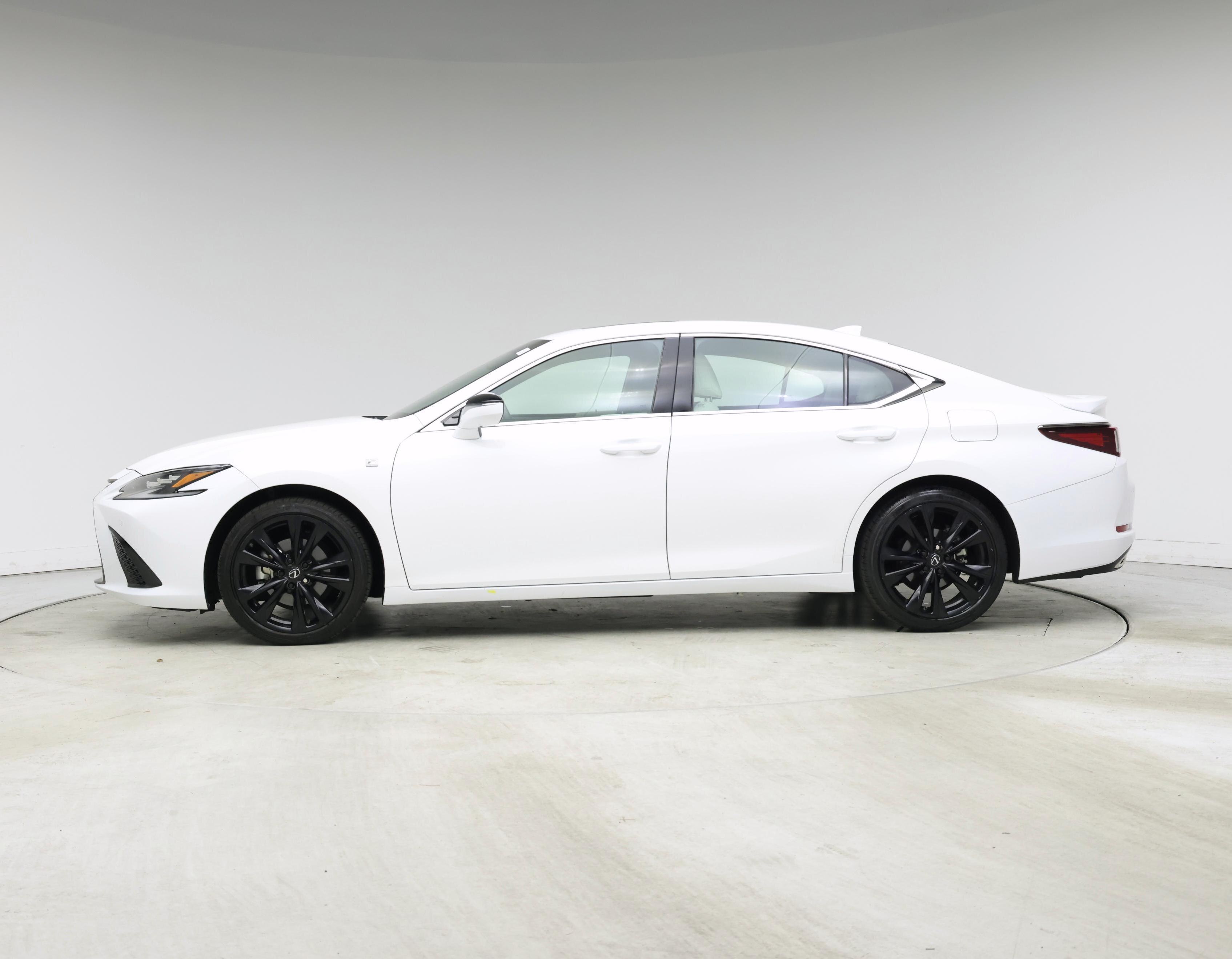 Thumbnail: 2024 Lexus ES - 3