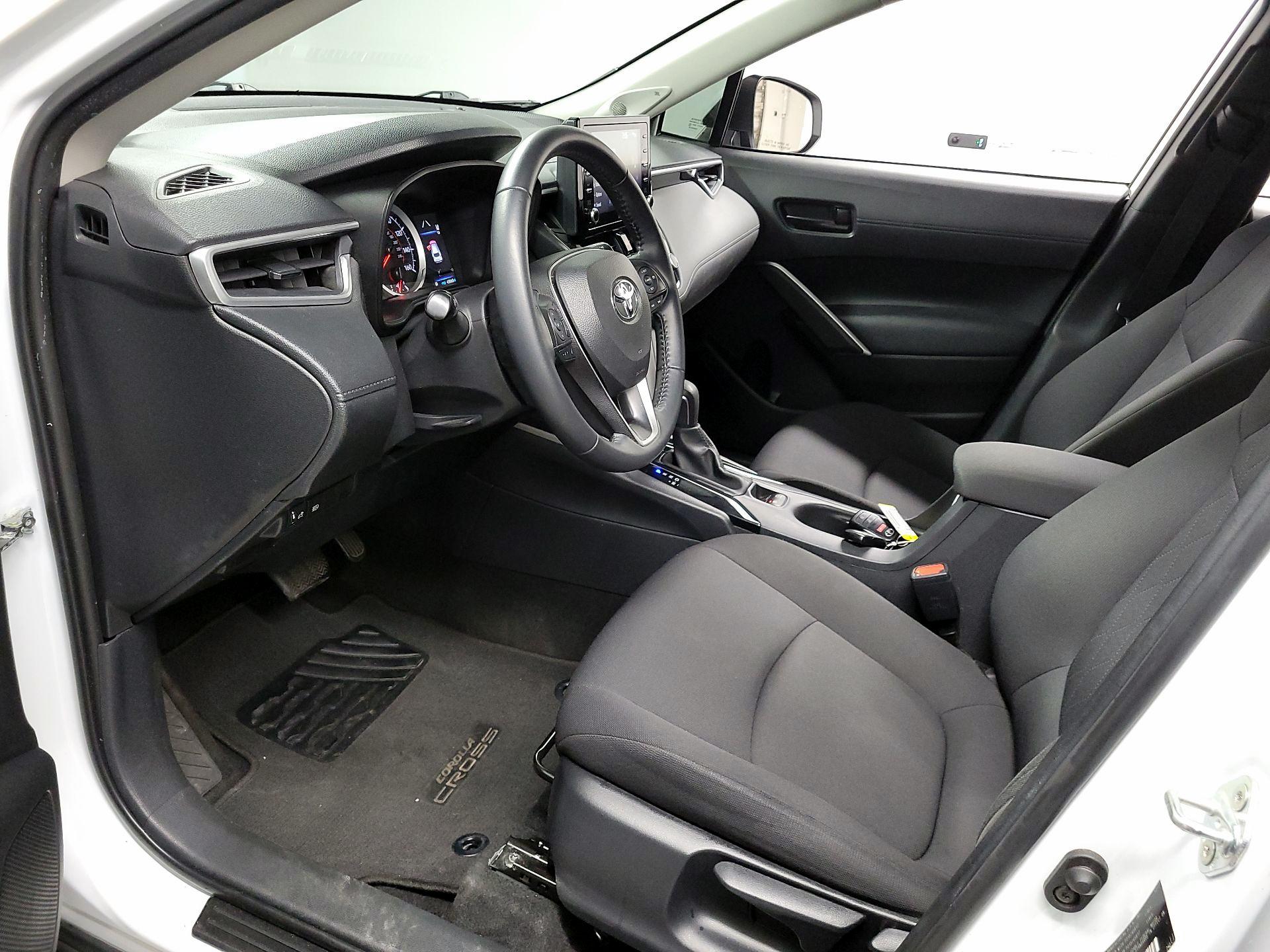 Thumbnail: 2022 Toyota Corolla Cross - 11