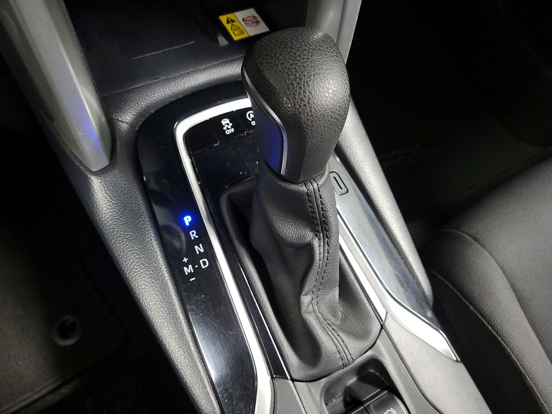 Thumbnail: 2022 Toyota Corolla Cross - 16