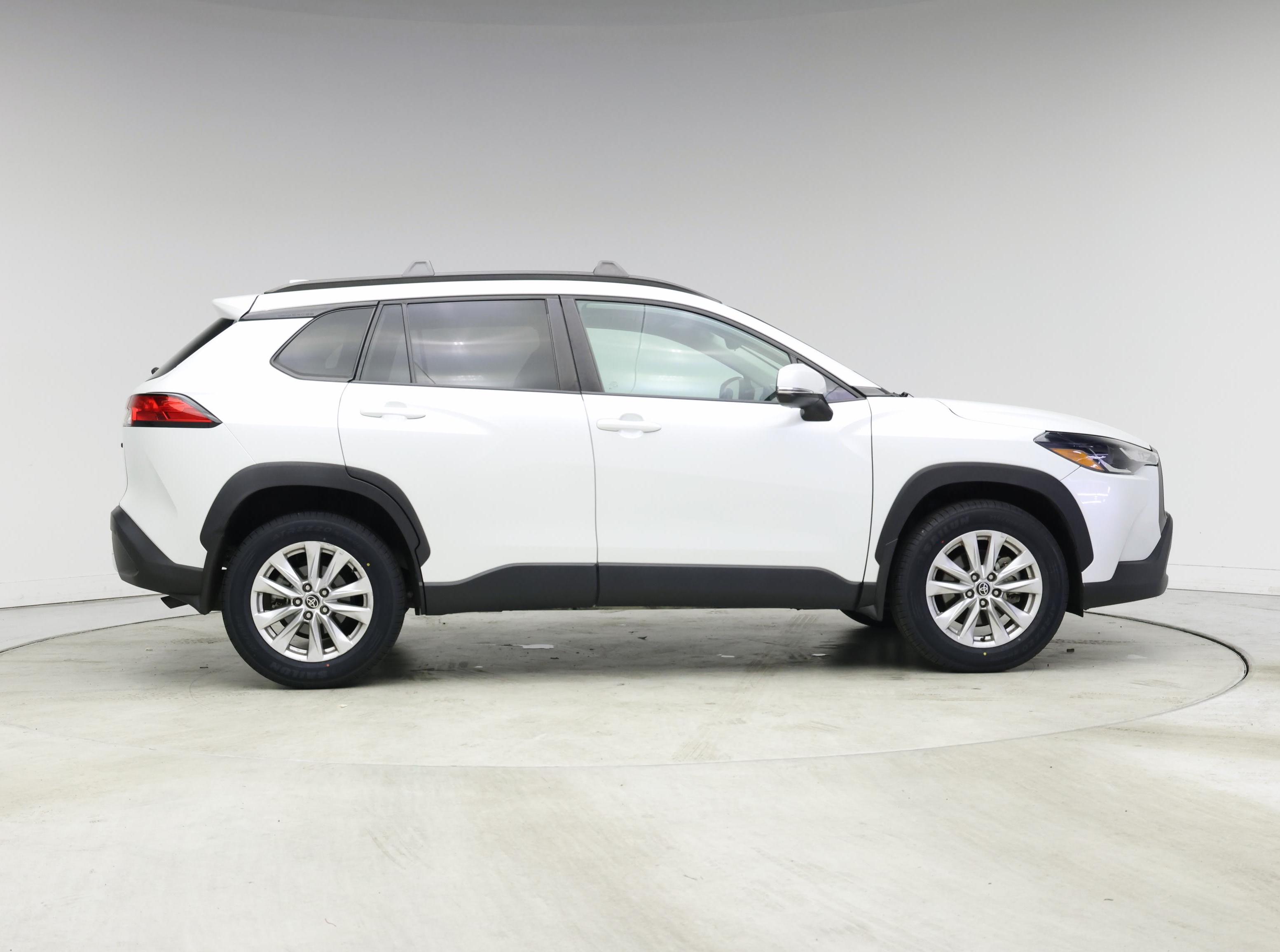 Thumbnail: 2022 Toyota Corolla Cross - 7