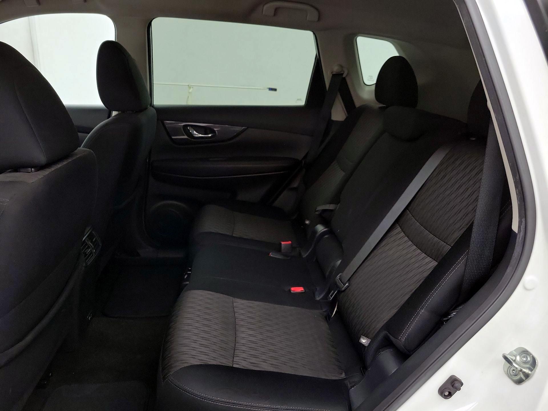 Thumbnail: 2020 Nissan Rogue - 19