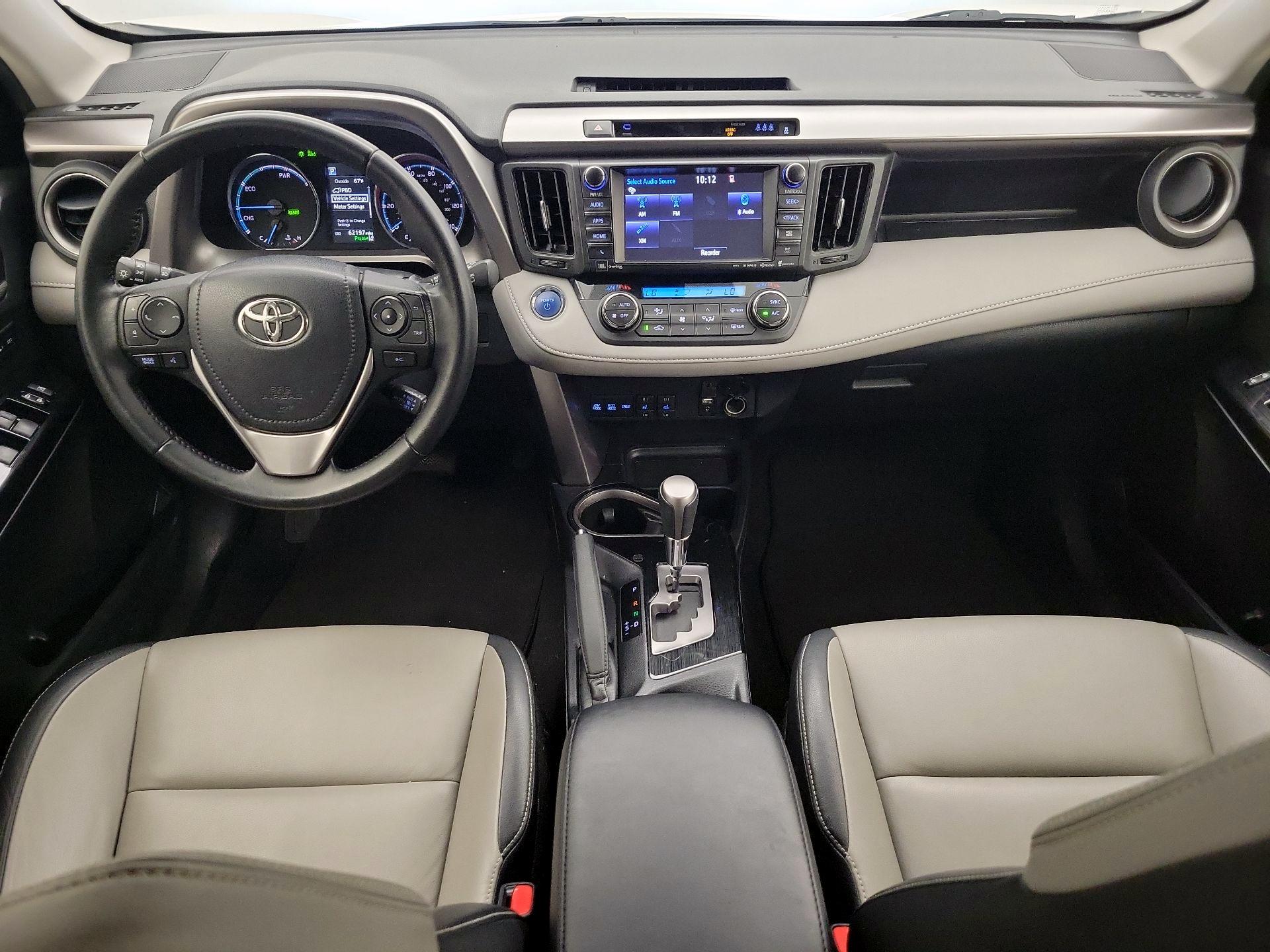 Thumbnail: 2017 Toyota RAV4 - 9