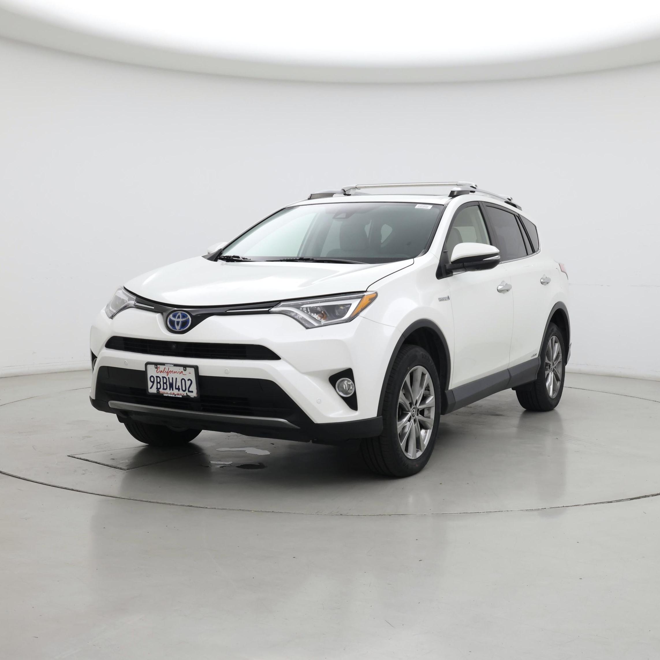 Thumbnail: 2017 Toyota RAV4 - 4
