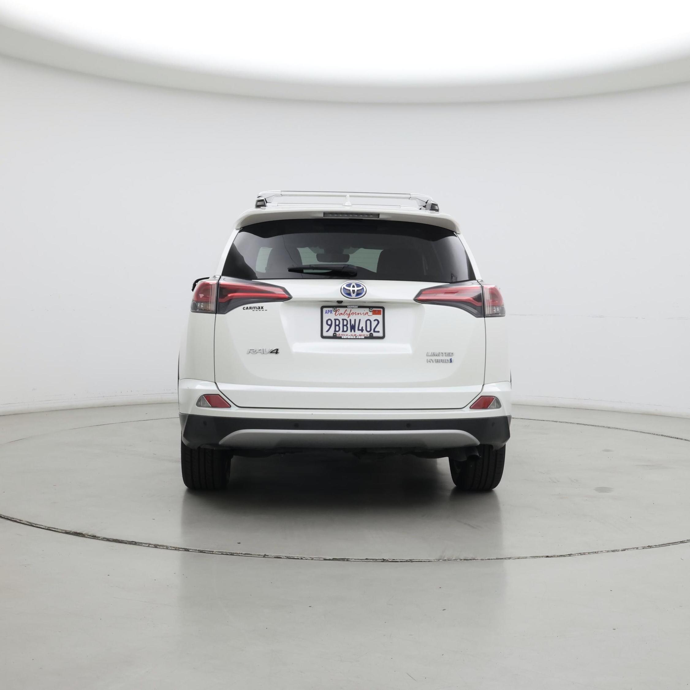 Thumbnail: 2017 Toyota RAV4 - 6