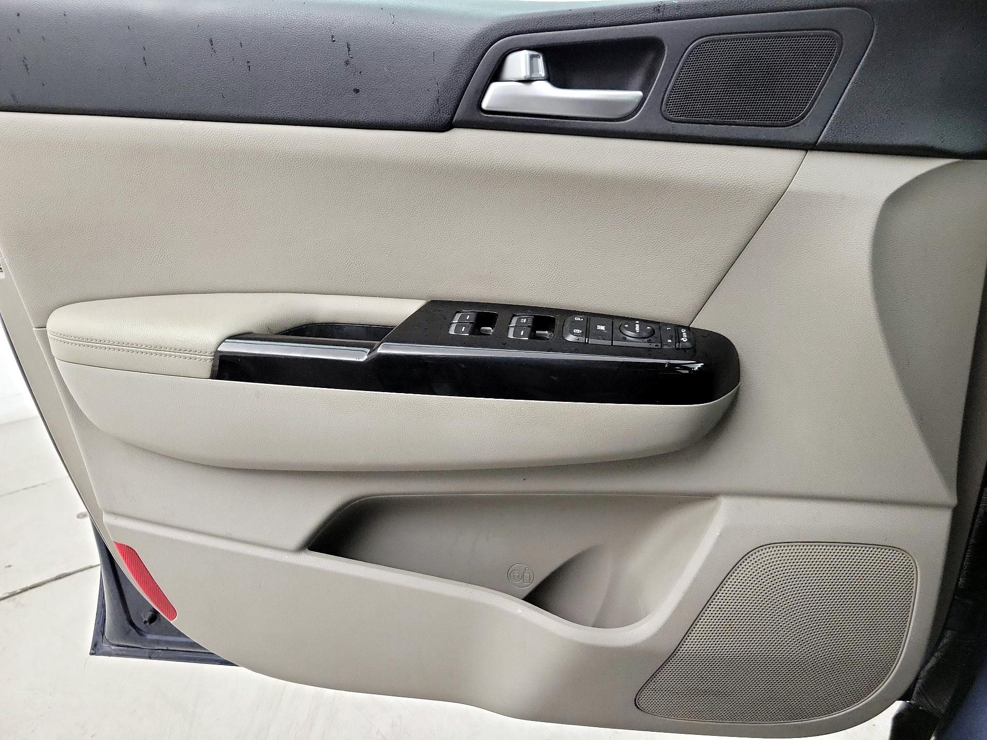 Thumbnail: 2020 Kia Sportage - 12