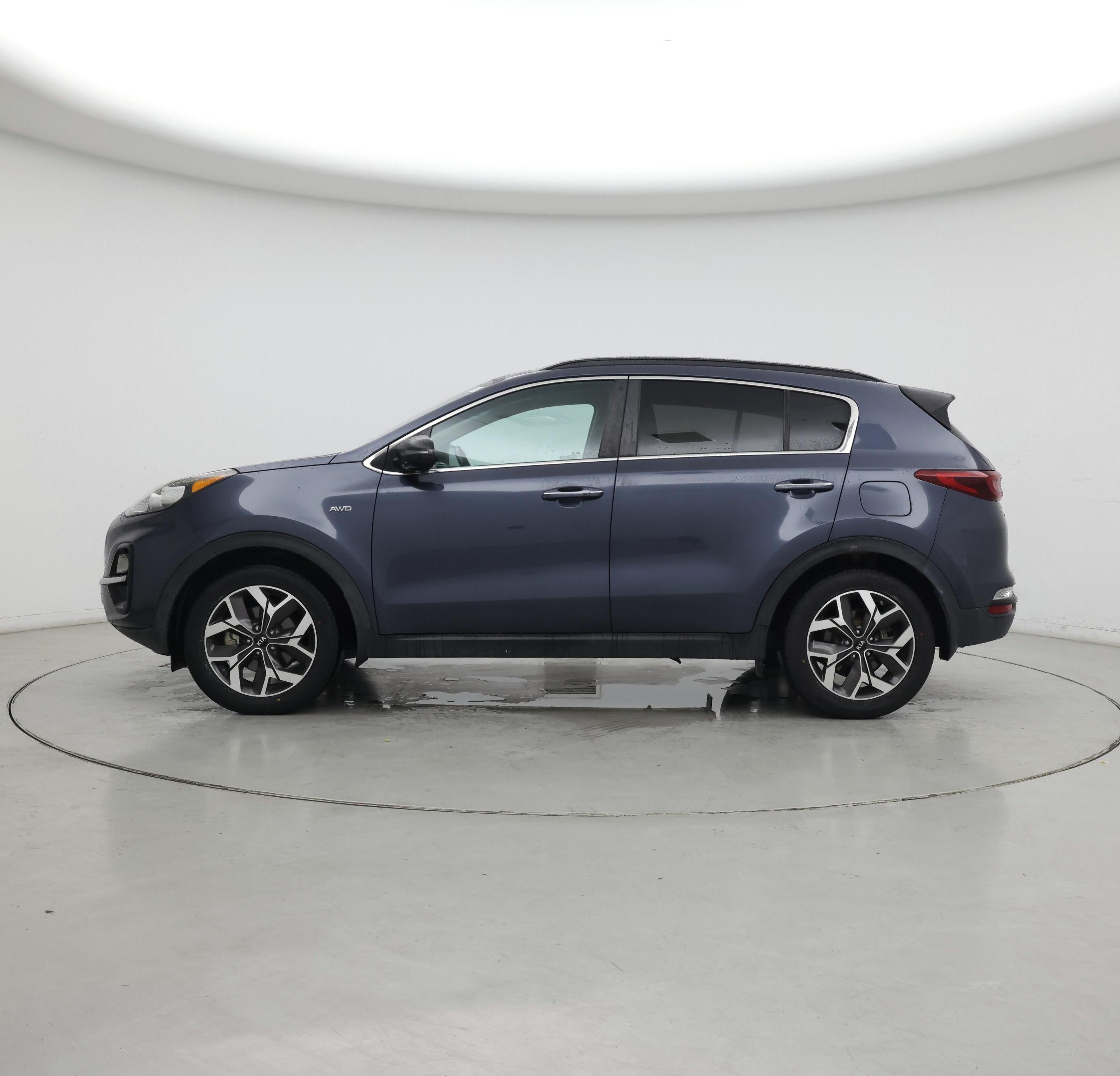 Thumbnail: 2020 Kia Sportage - 3