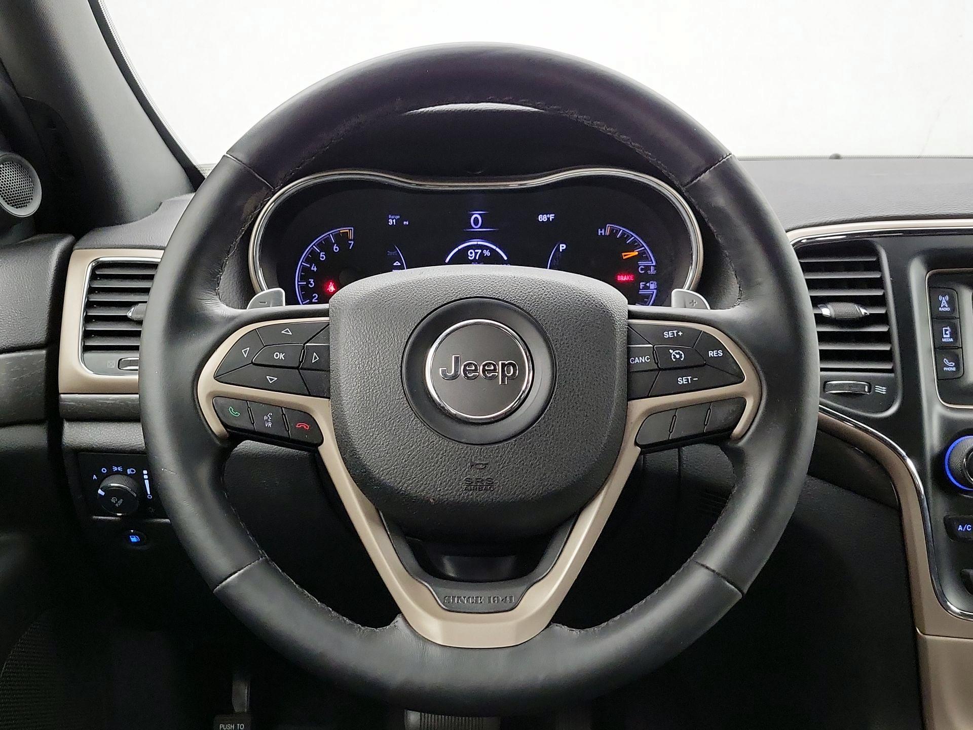 Thumbnail: 2017 Jeep Grand Cherokee - 10