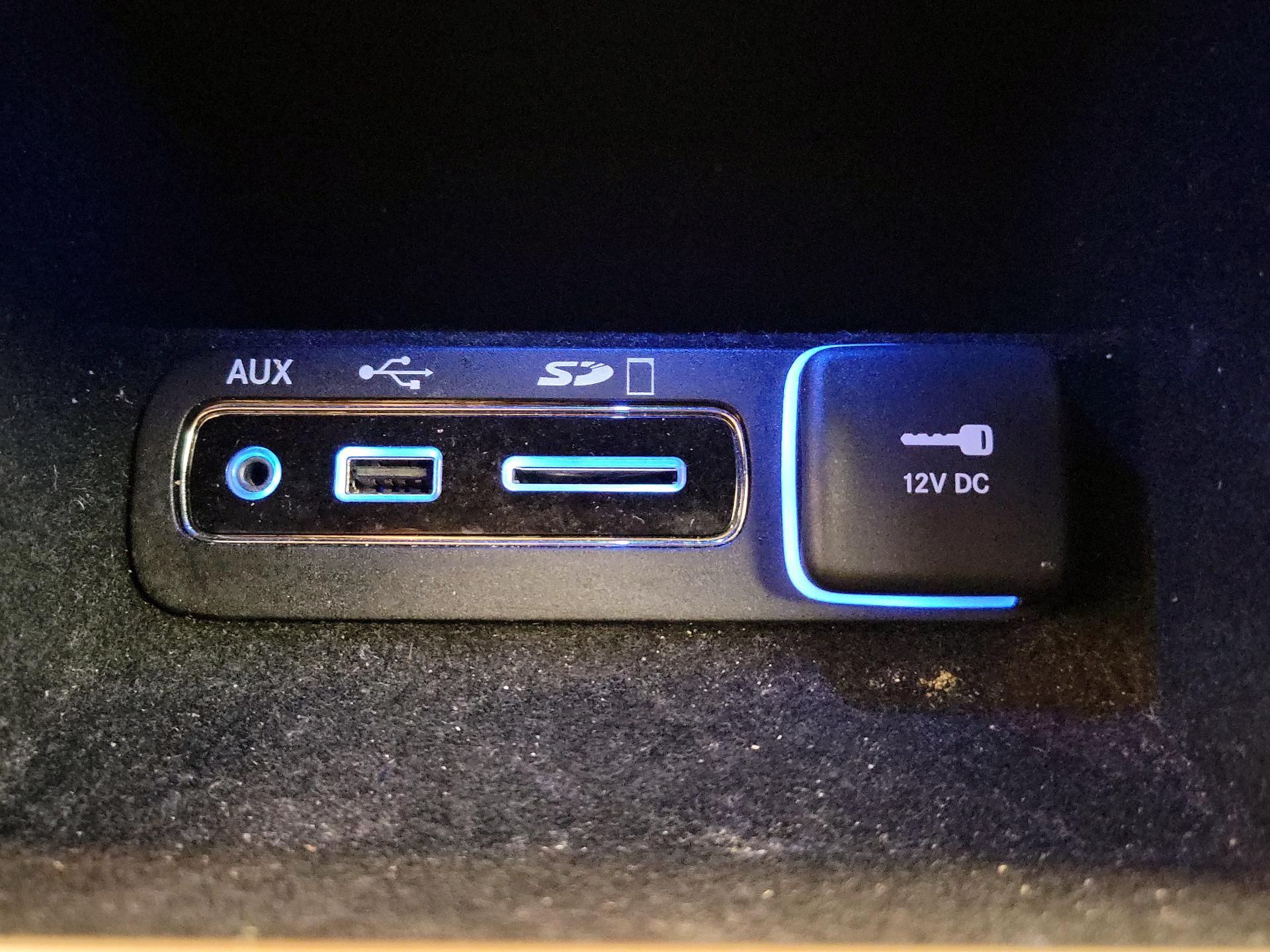 Thumbnail: 2017 Jeep Grand Cherokee - 18