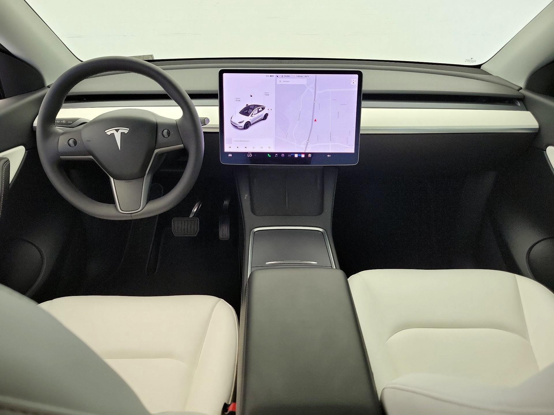 Thumbnail: 2022 Tesla Model Y - 9