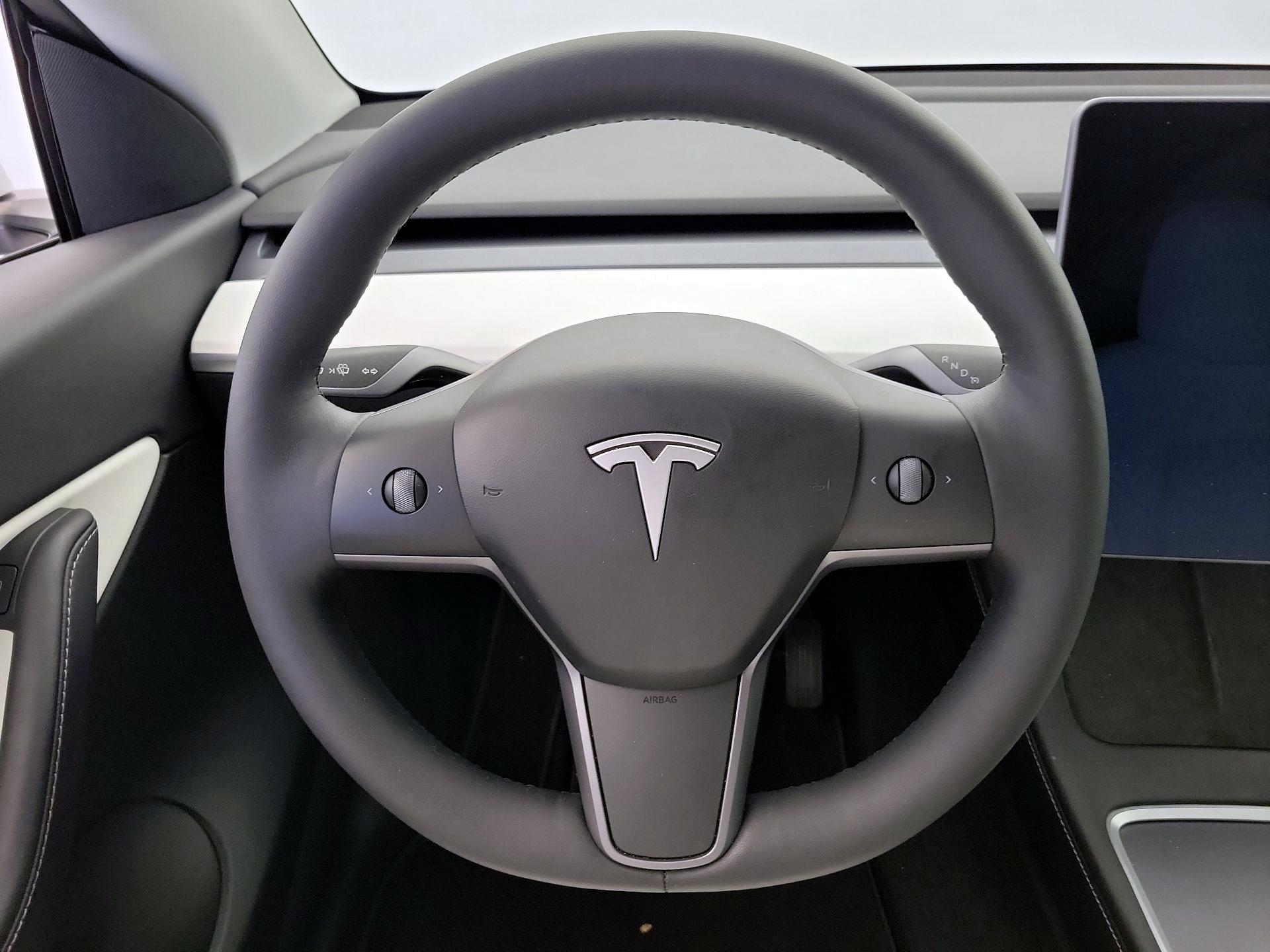 Thumbnail: 2022 Tesla Model Y - 10