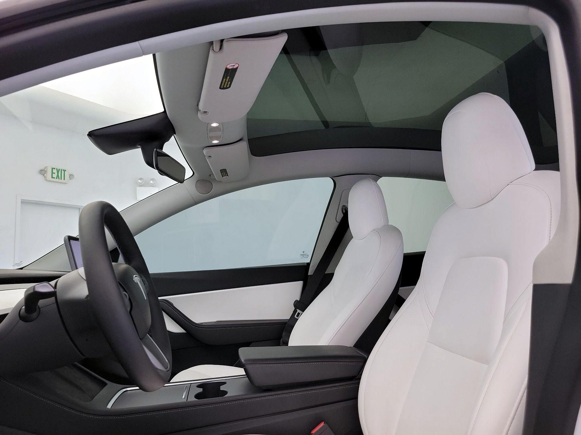 Thumbnail: 2022 Tesla Model Y - 19