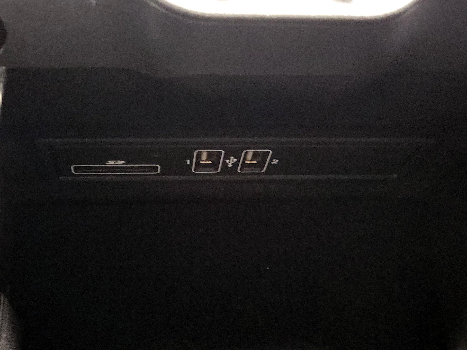 Thumbnail: 2017 Mercedes-Benz C-Class - 19