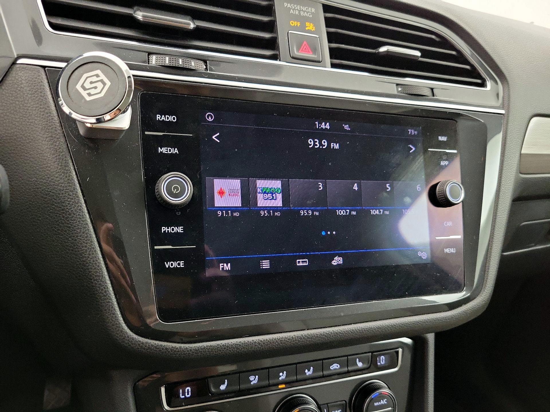 Thumbnail: 2018 Volkswagen Tiguan - 16