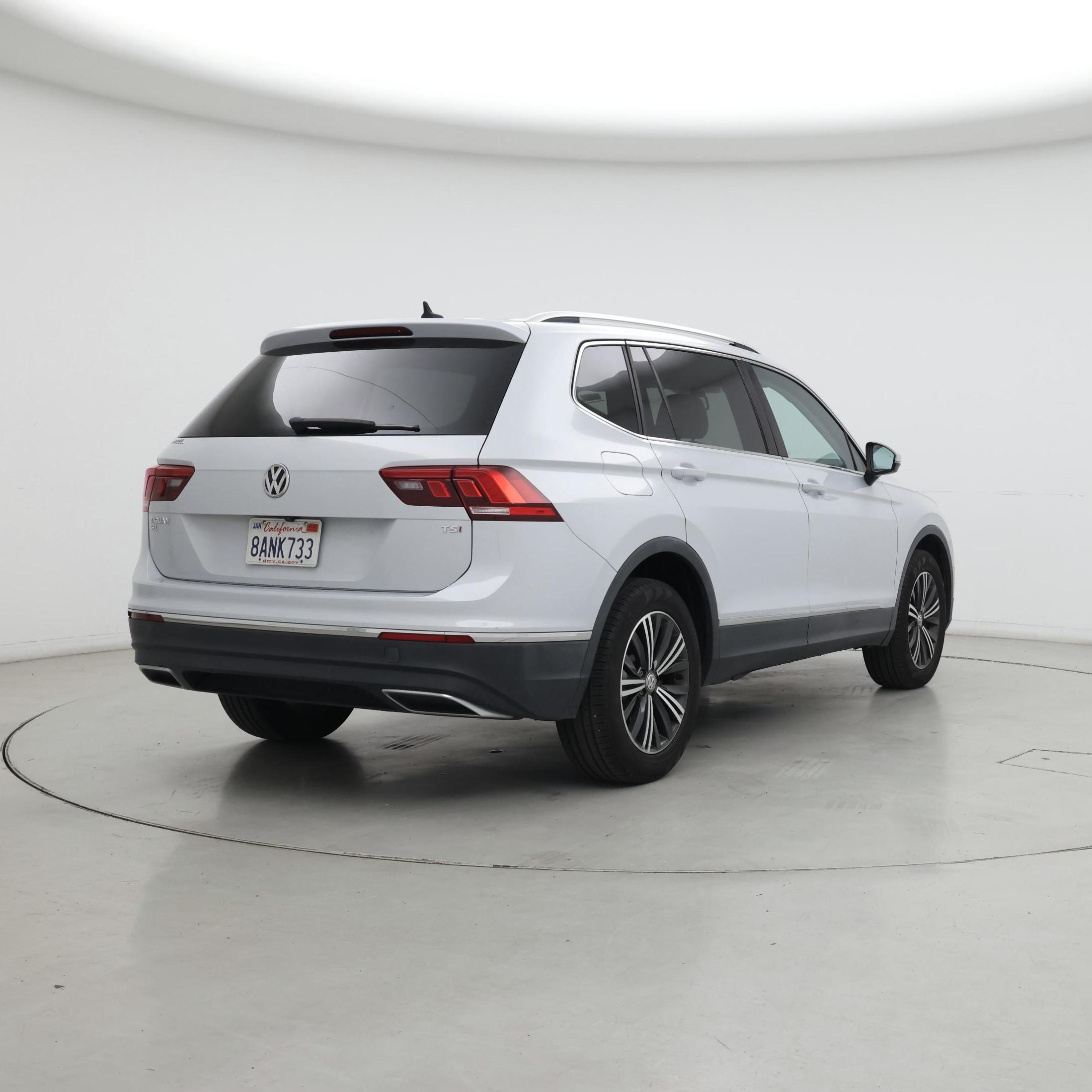 Thumbnail: 2018 Volkswagen Tiguan - 8