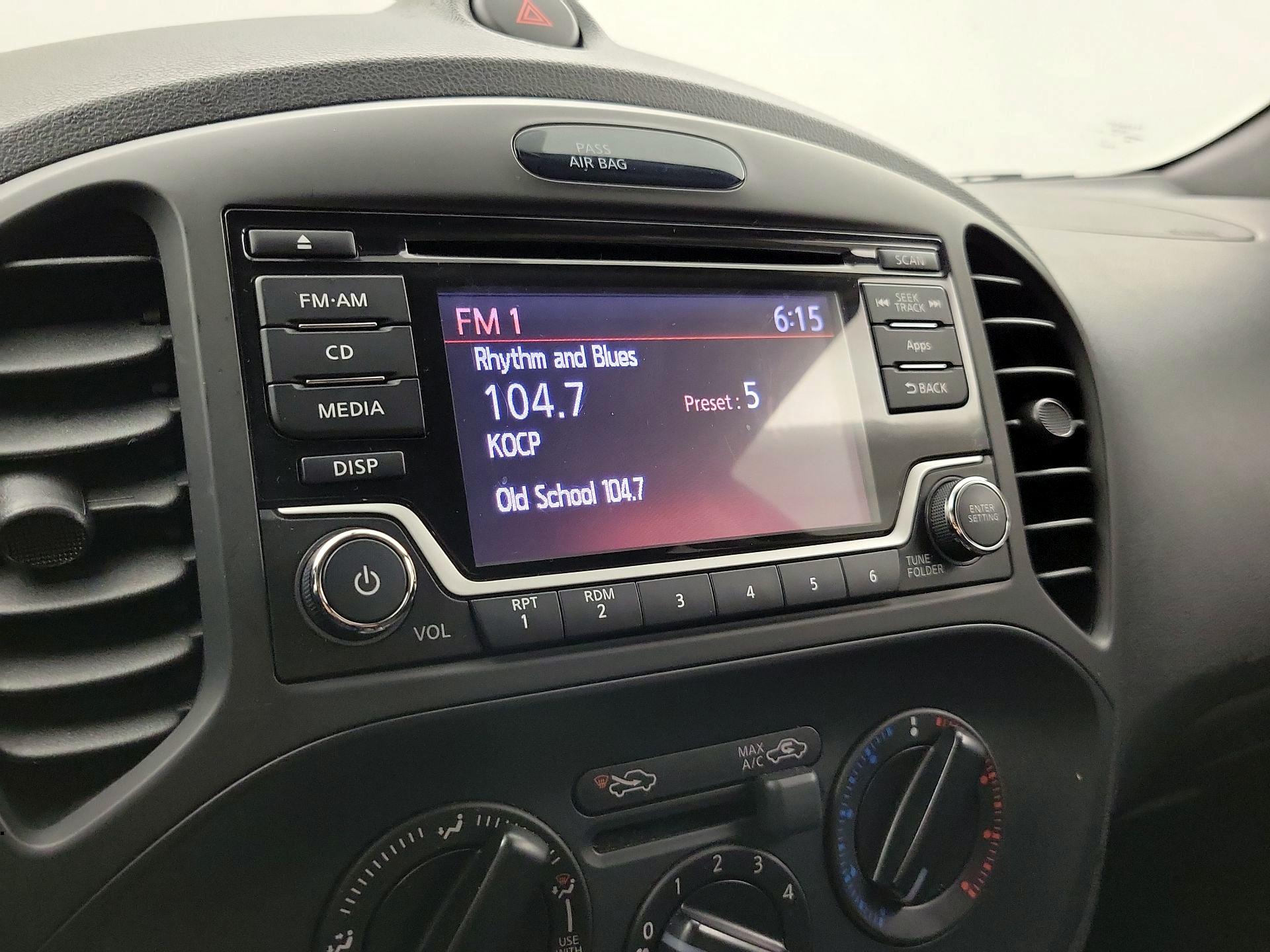 Thumbnail: 2015 Nissan Juke - 15