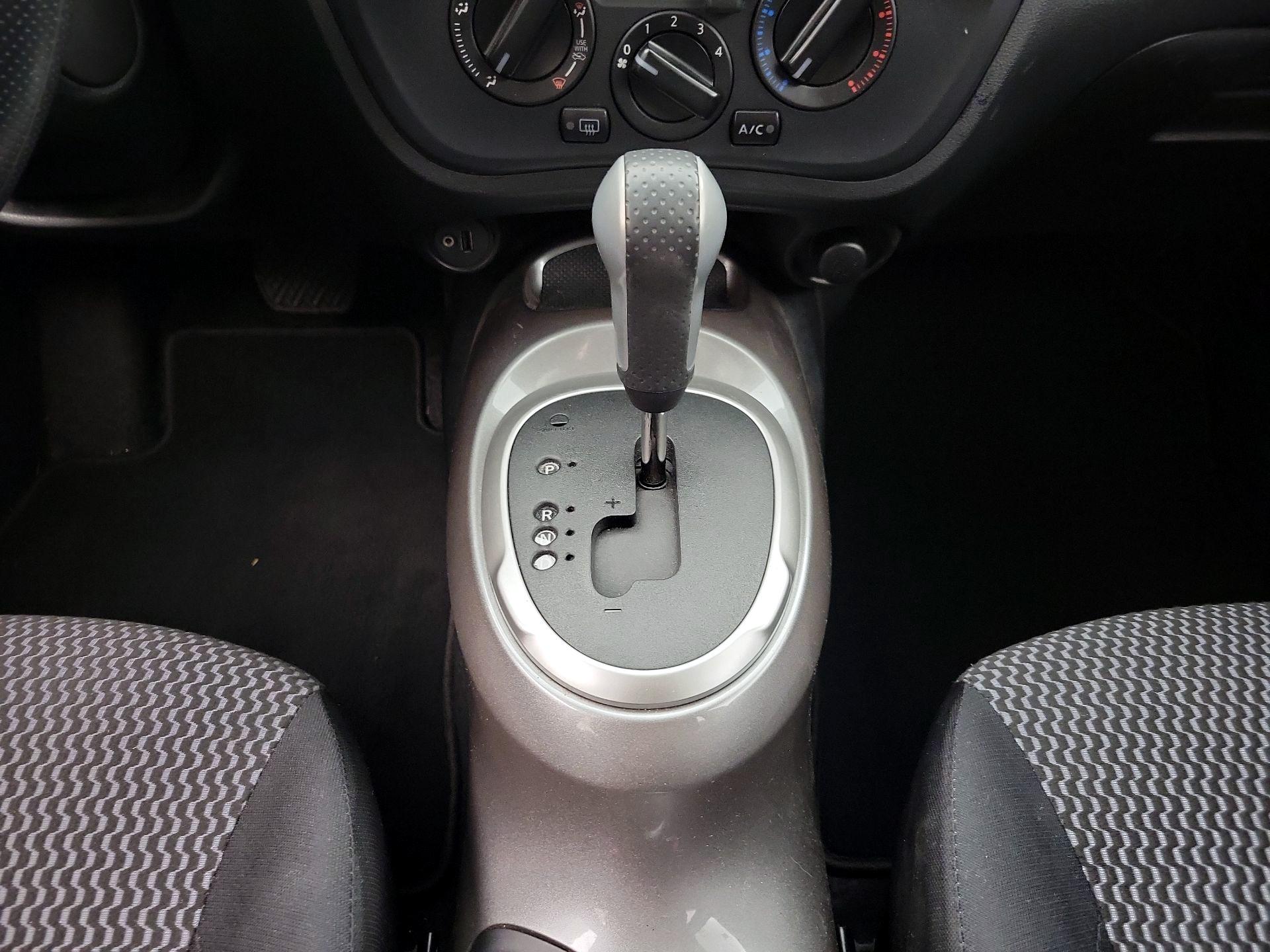 Thumbnail: 2015 Nissan Juke - 17