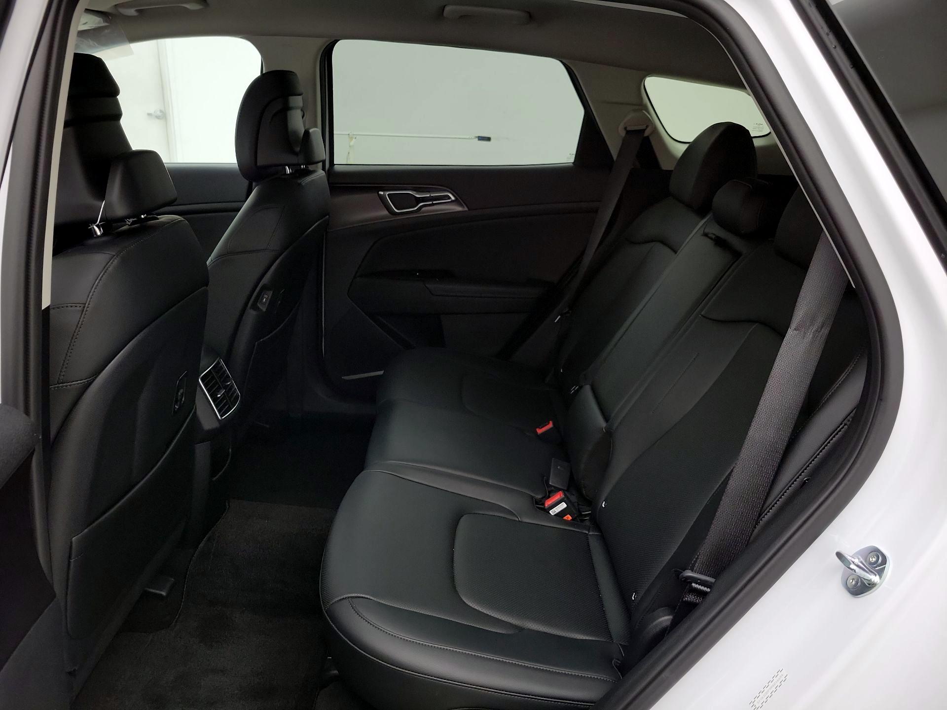 Thumbnail: 2024 Kia Sportage - 20