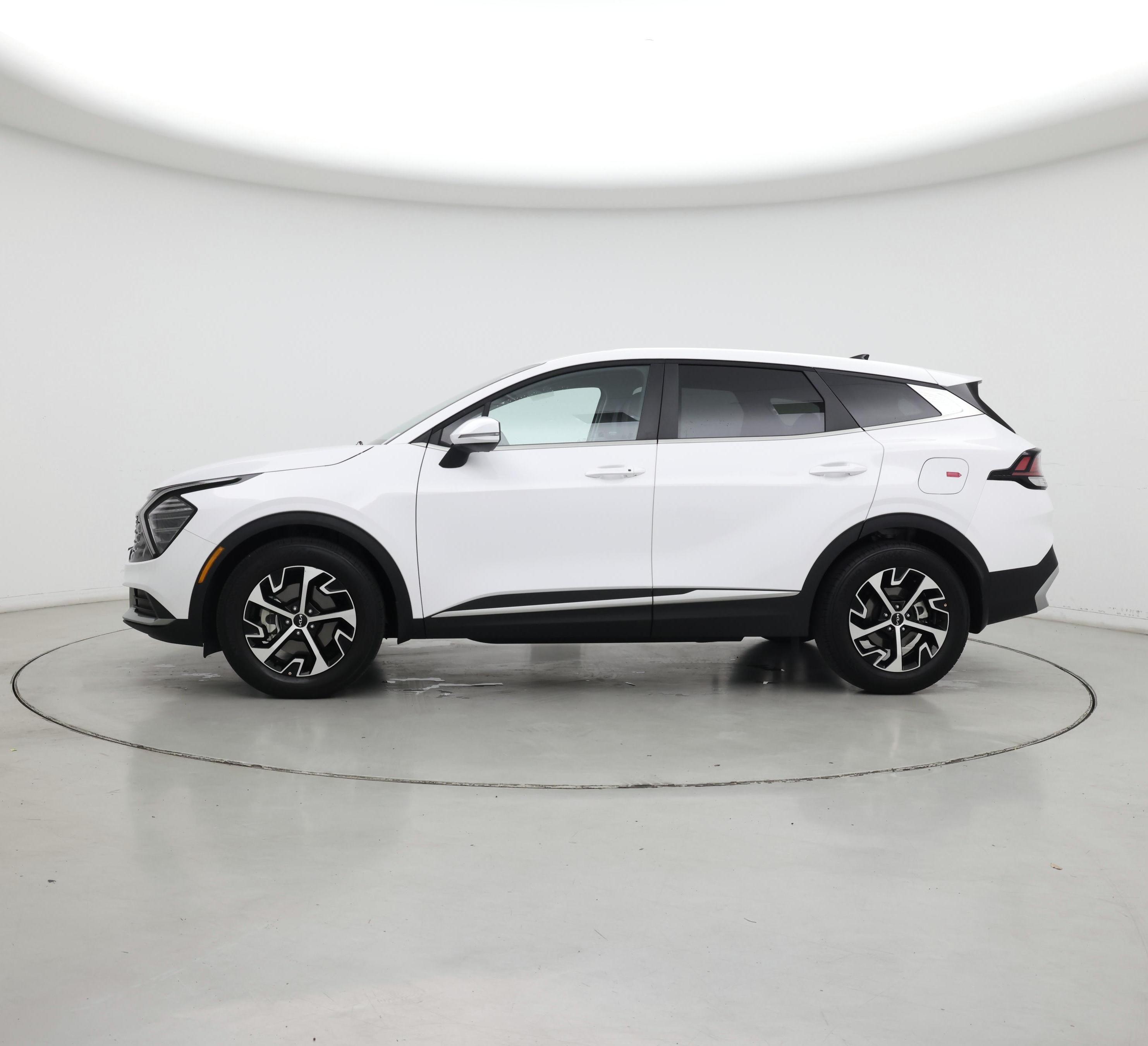 Thumbnail: 2024 Kia Sportage - 3