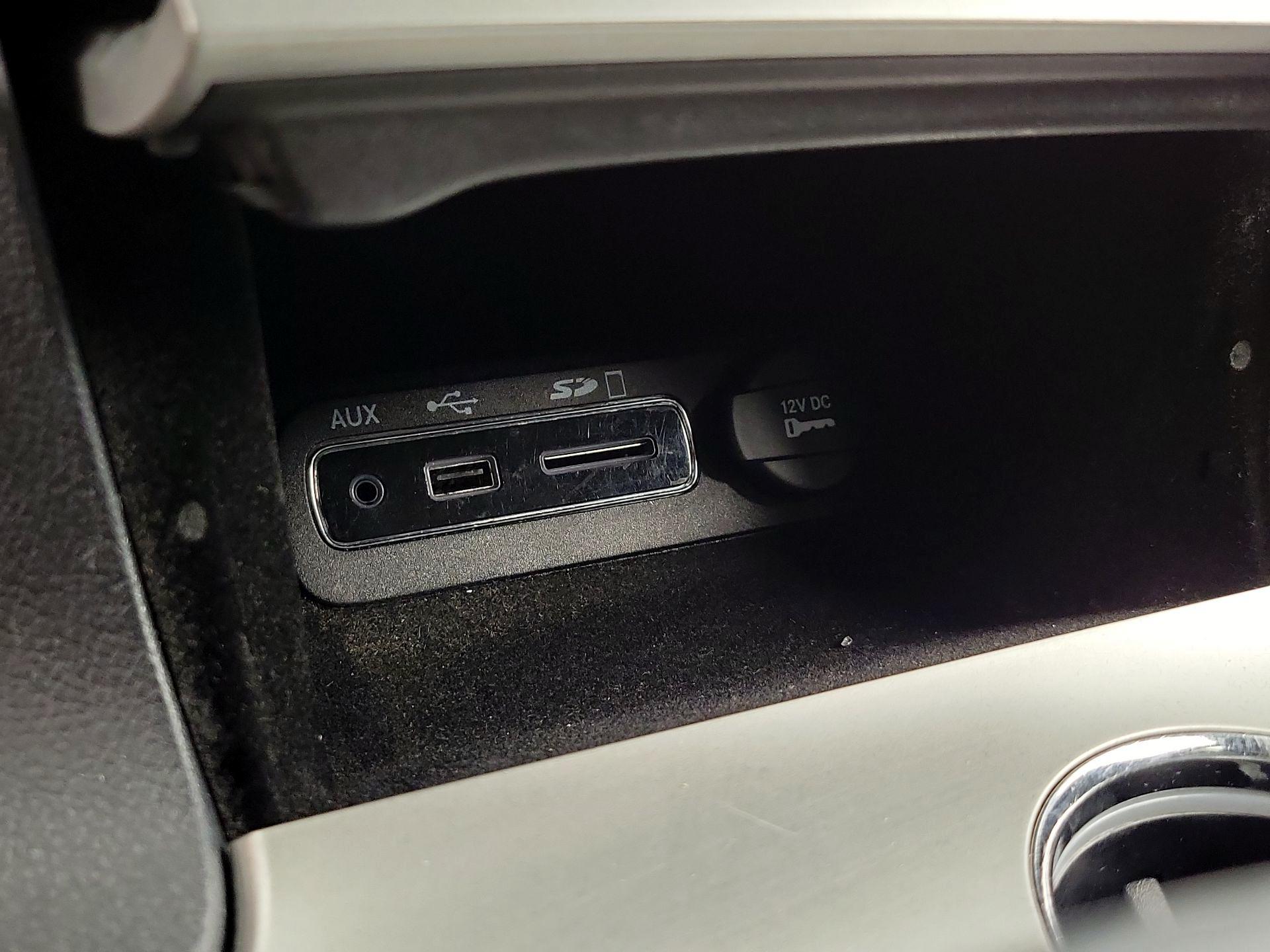 Thumbnail: 2014 Jeep Grand Cherokee - 19