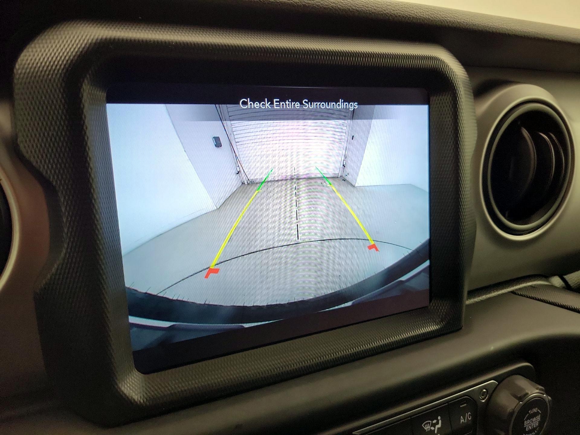 Thumbnail: 2021 Jeep Wrangler - 15