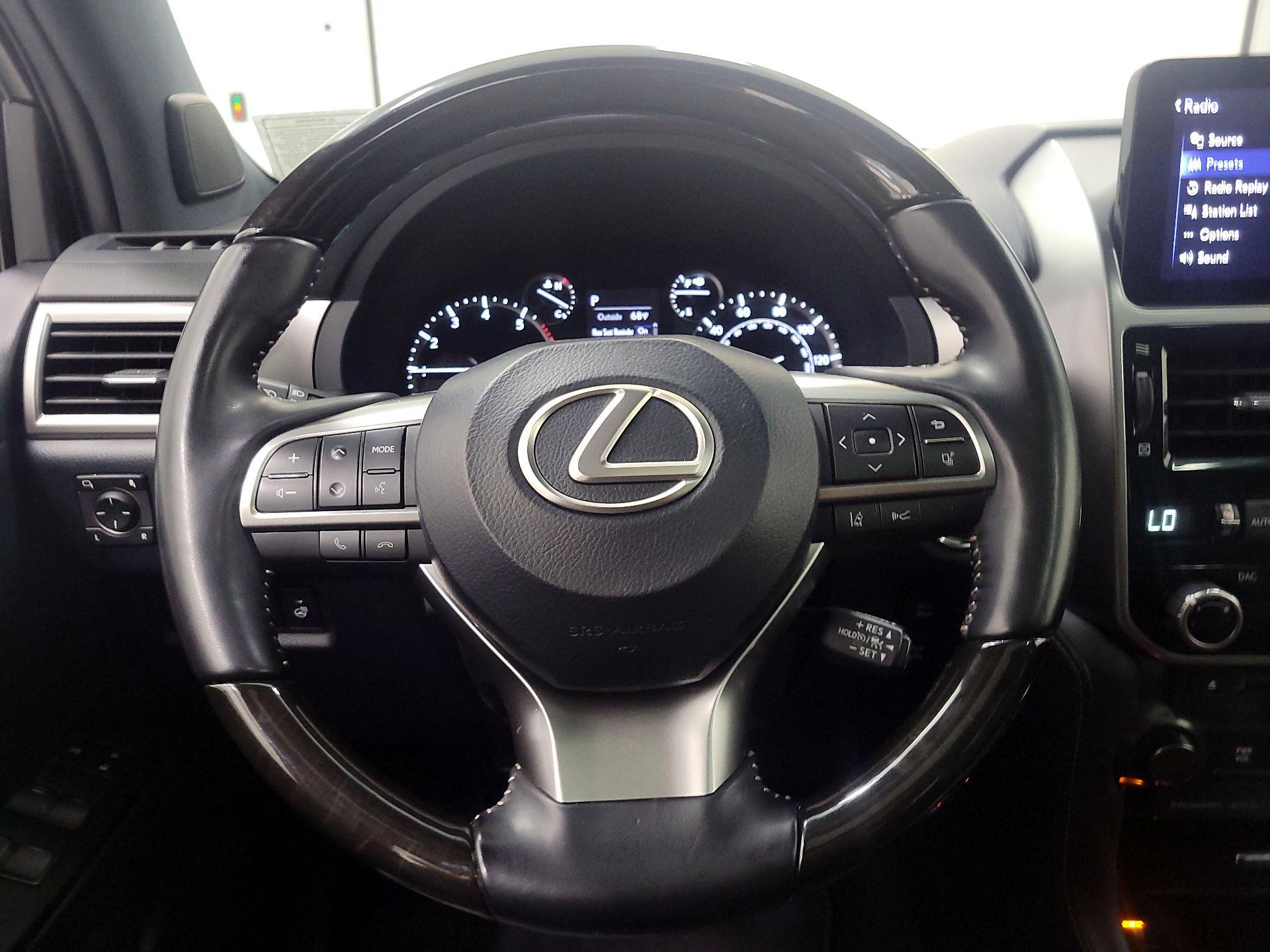 Thumbnail: 2023 Lexus GX - 10