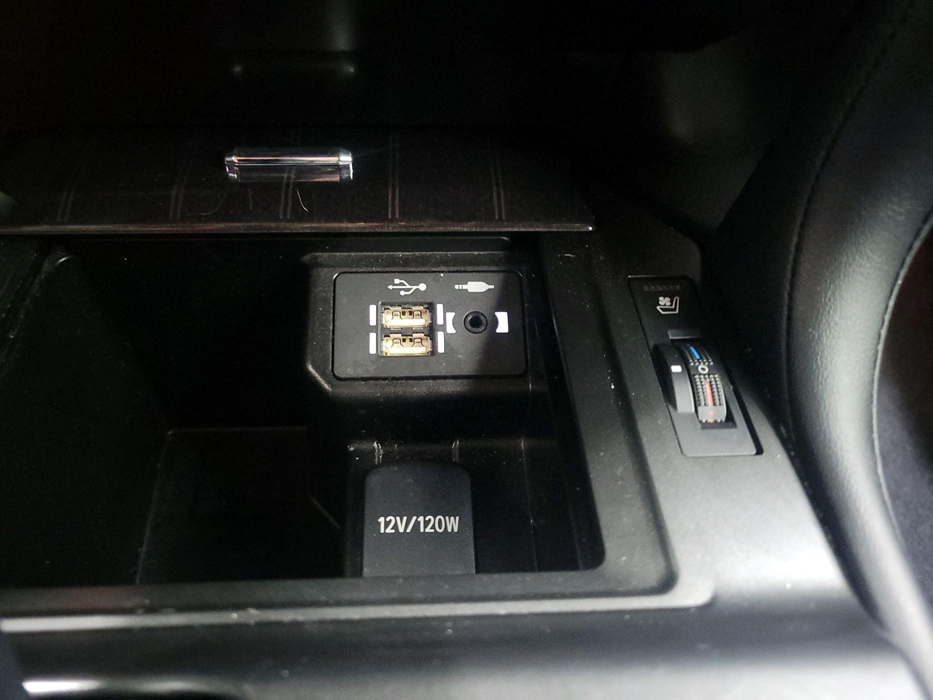 Thumbnail: 2023 Lexus GX - 19