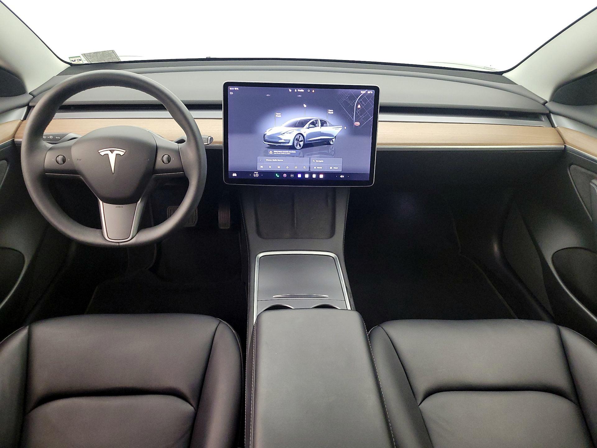 Thumbnail: 2022 Tesla Model 3 - 9