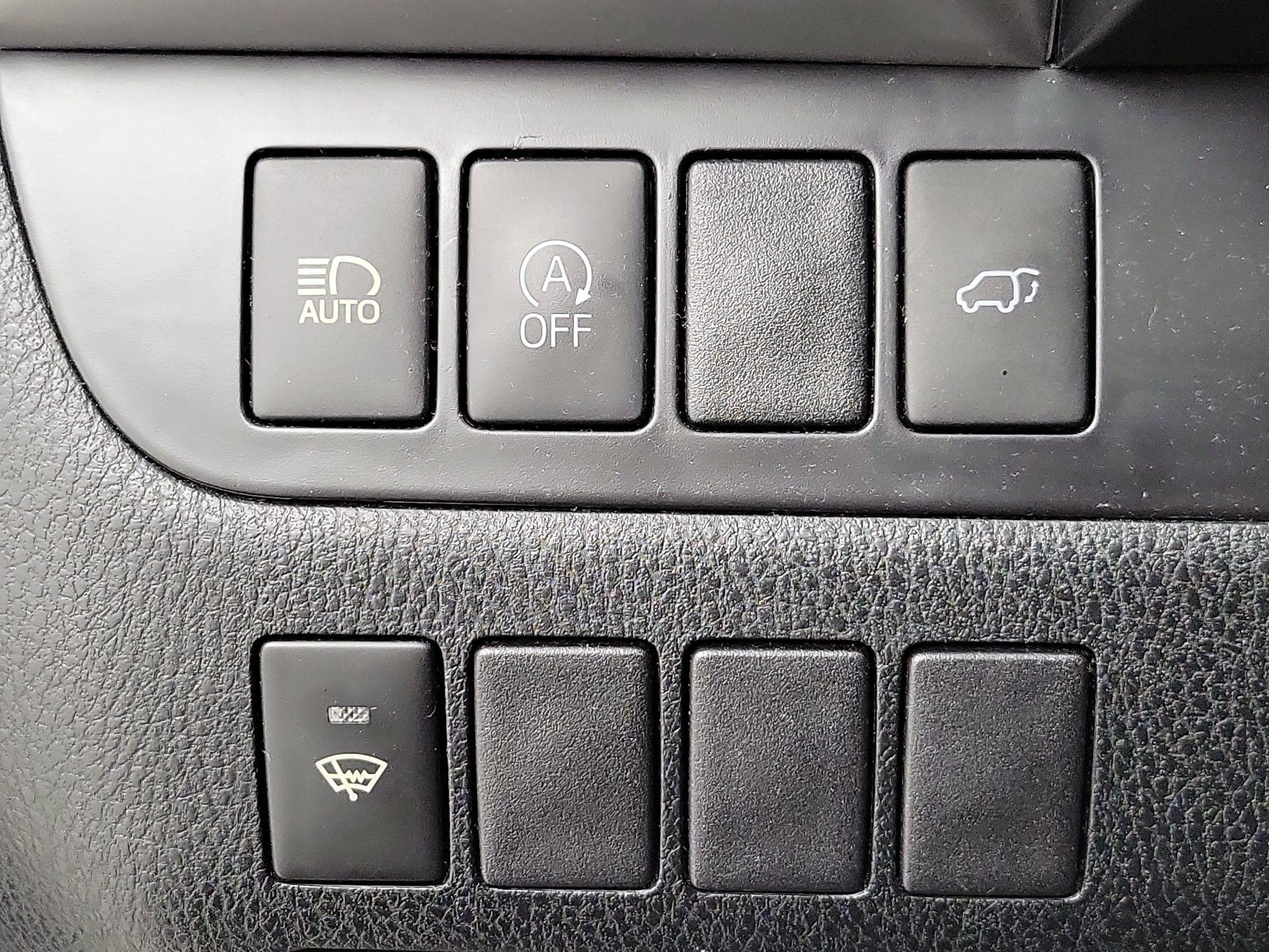 Thumbnail: 2019 Toyota Highlander - 13