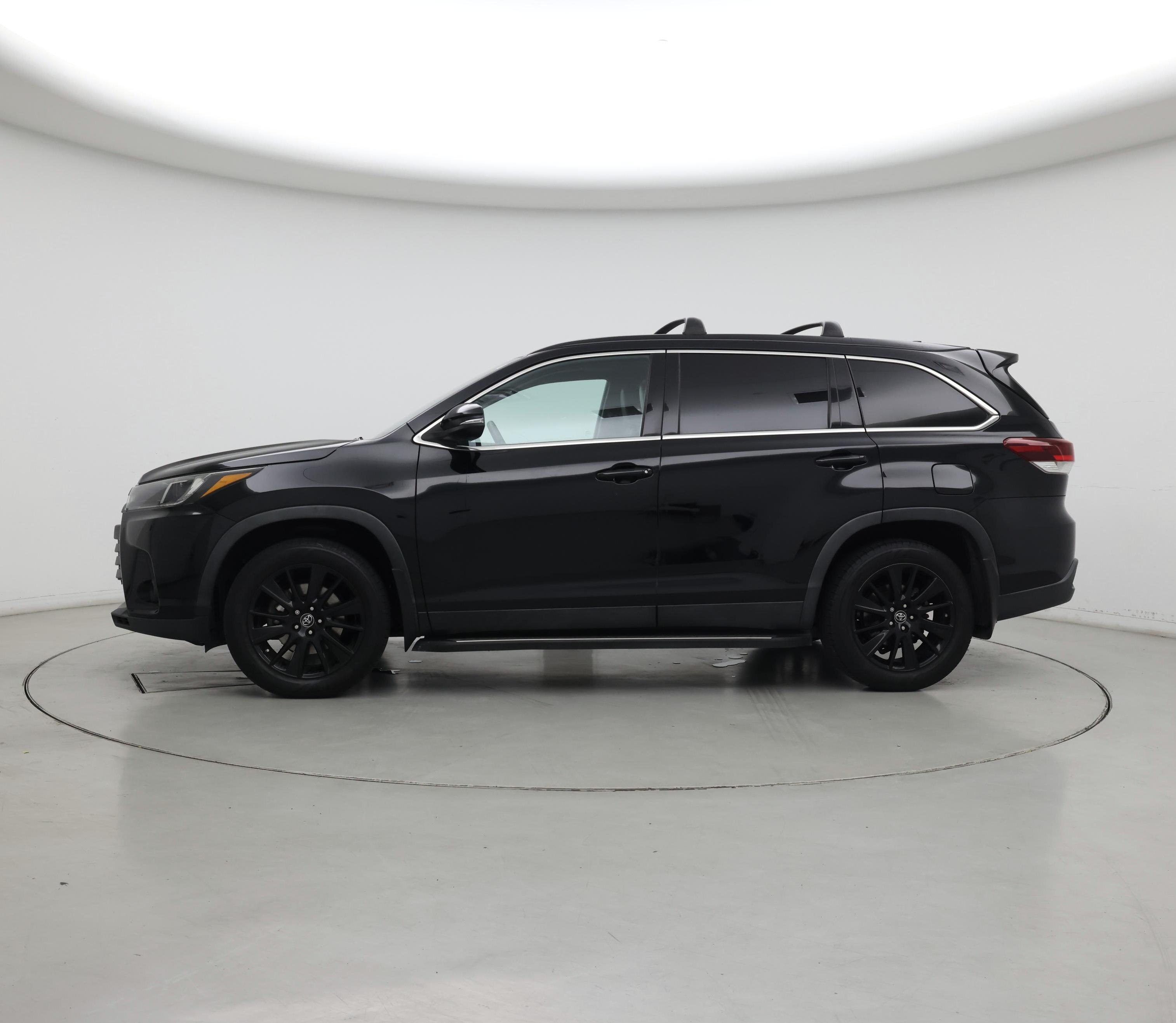 Thumbnail: 2019 Toyota Highlander - 3