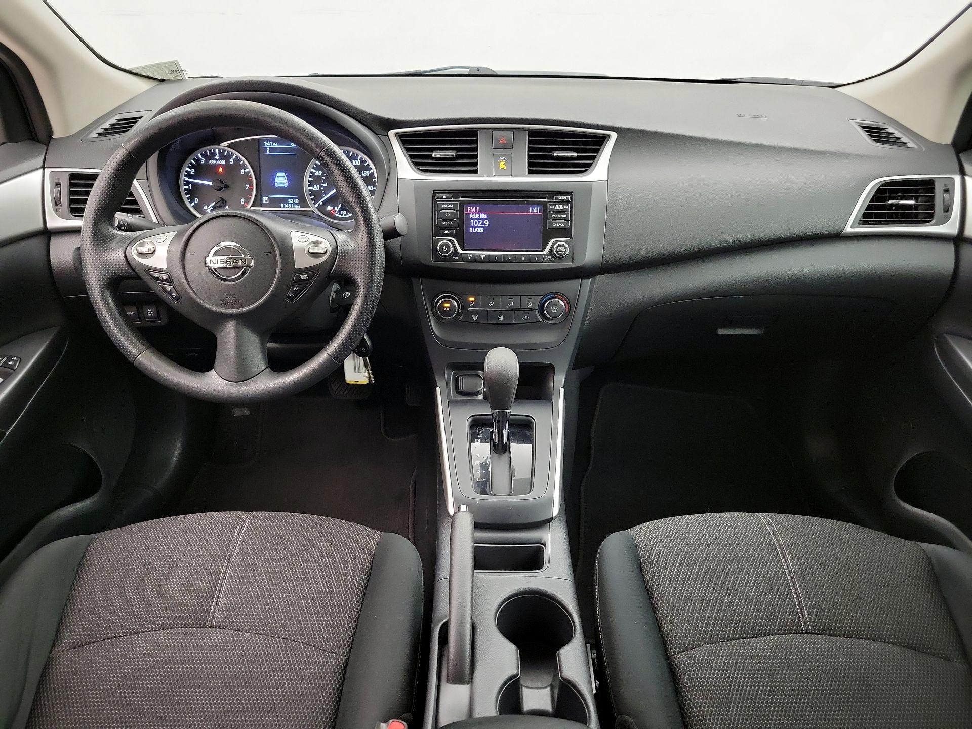 Thumbnail: 2018 Nissan Sentra - 9