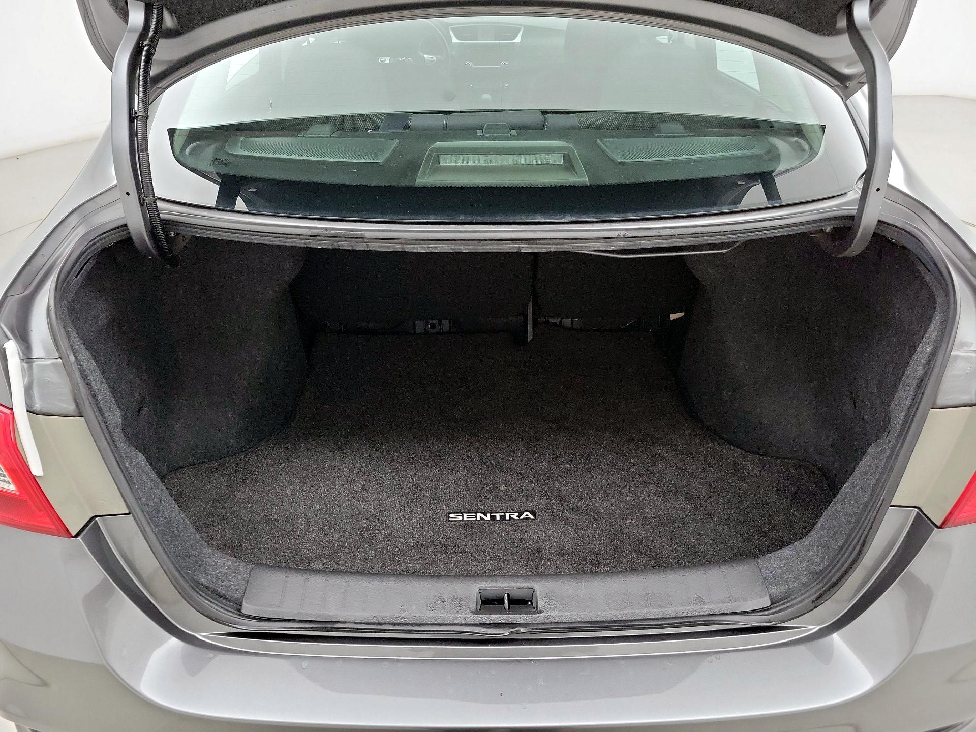 Thumbnail: 2018 Nissan Sentra - 20