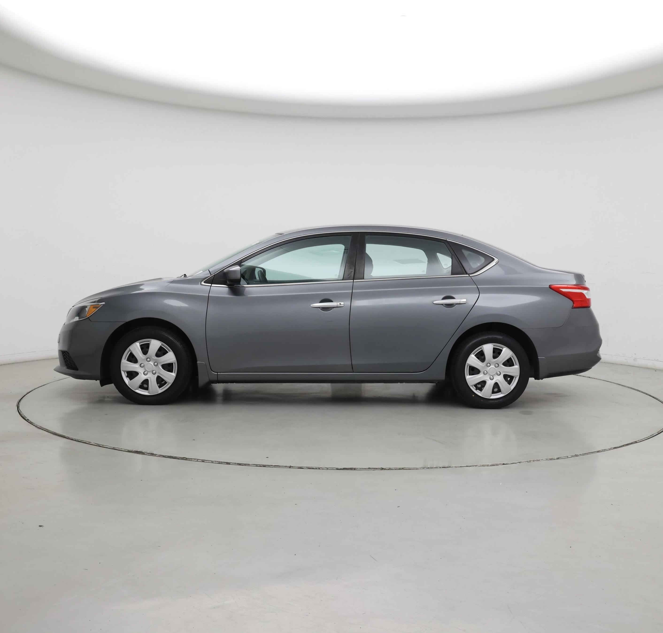 Thumbnail: 2018 Nissan Sentra - 3