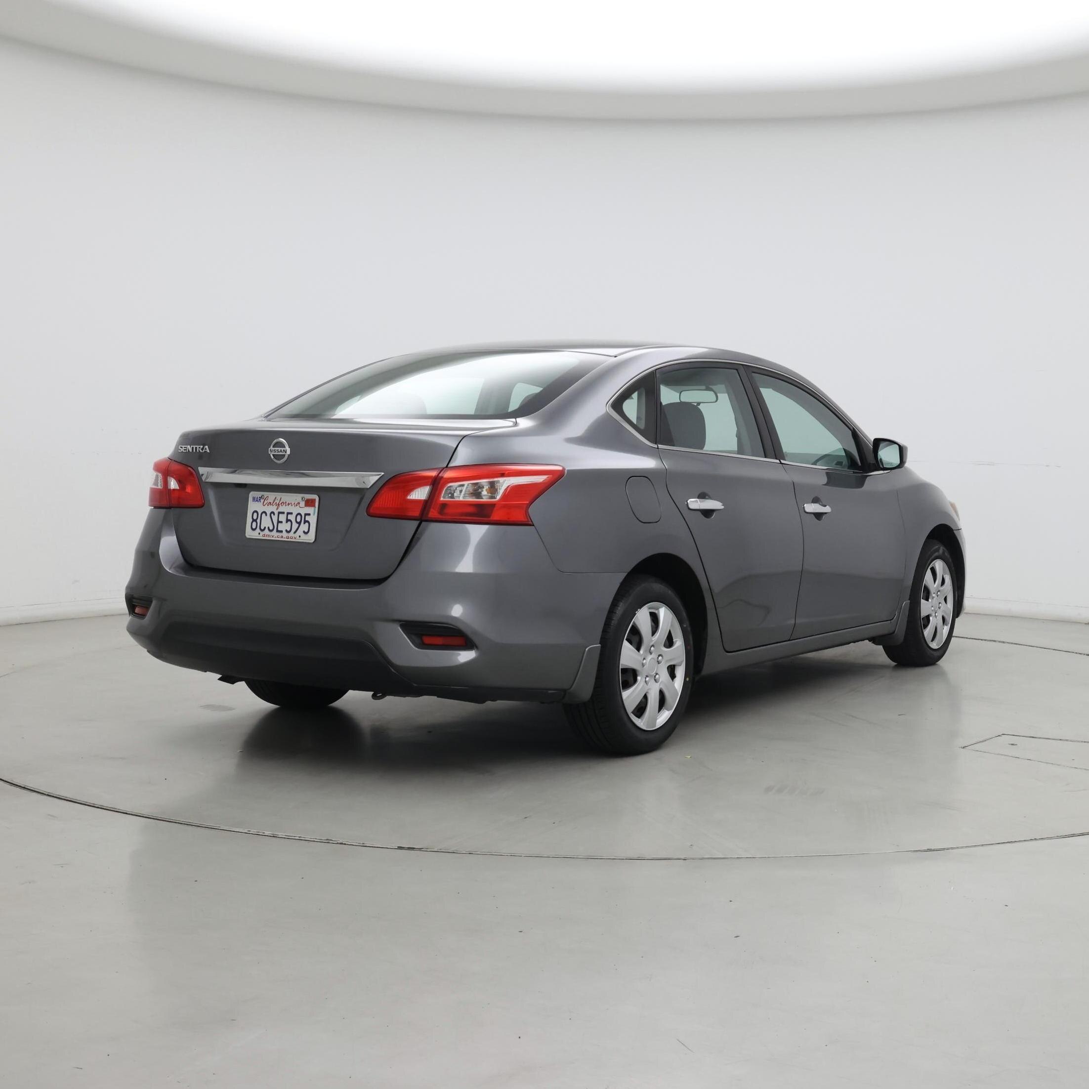 Thumbnail: 2018 Nissan Sentra - 8