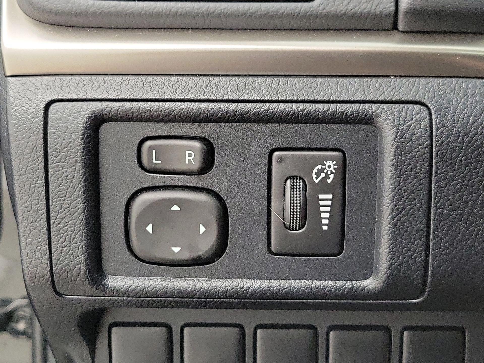 Thumbnail: 2017 Lexus CT - 13