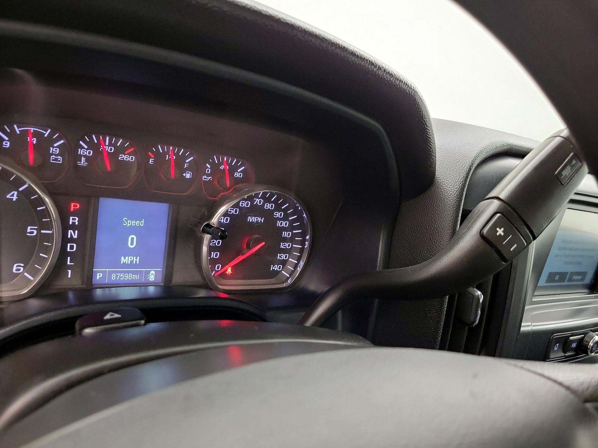 Thumbnail: 2018 Chevrolet Silverado 3500 - 17