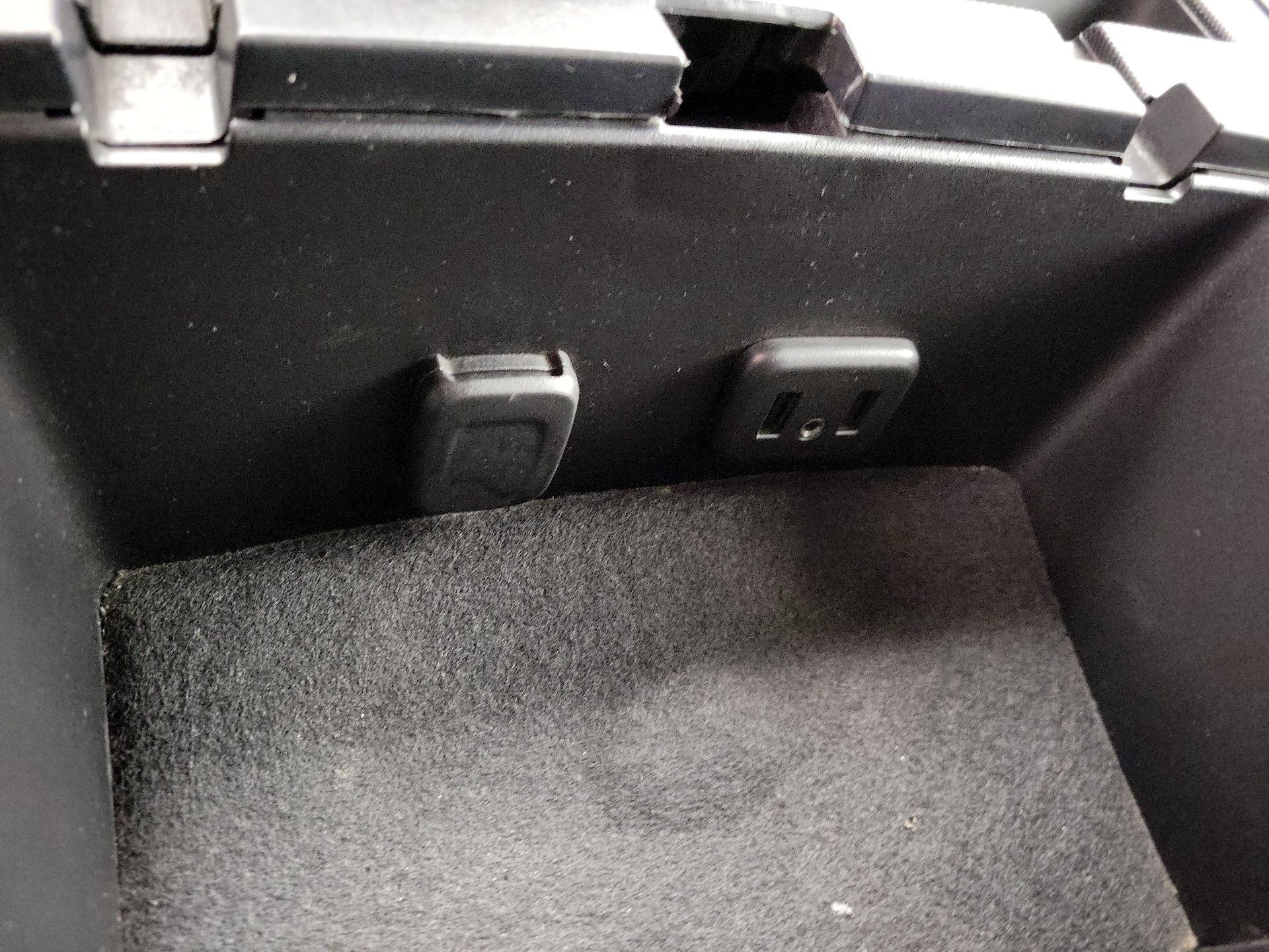 Thumbnail: 2018 Chevrolet Silverado 3500 - 18