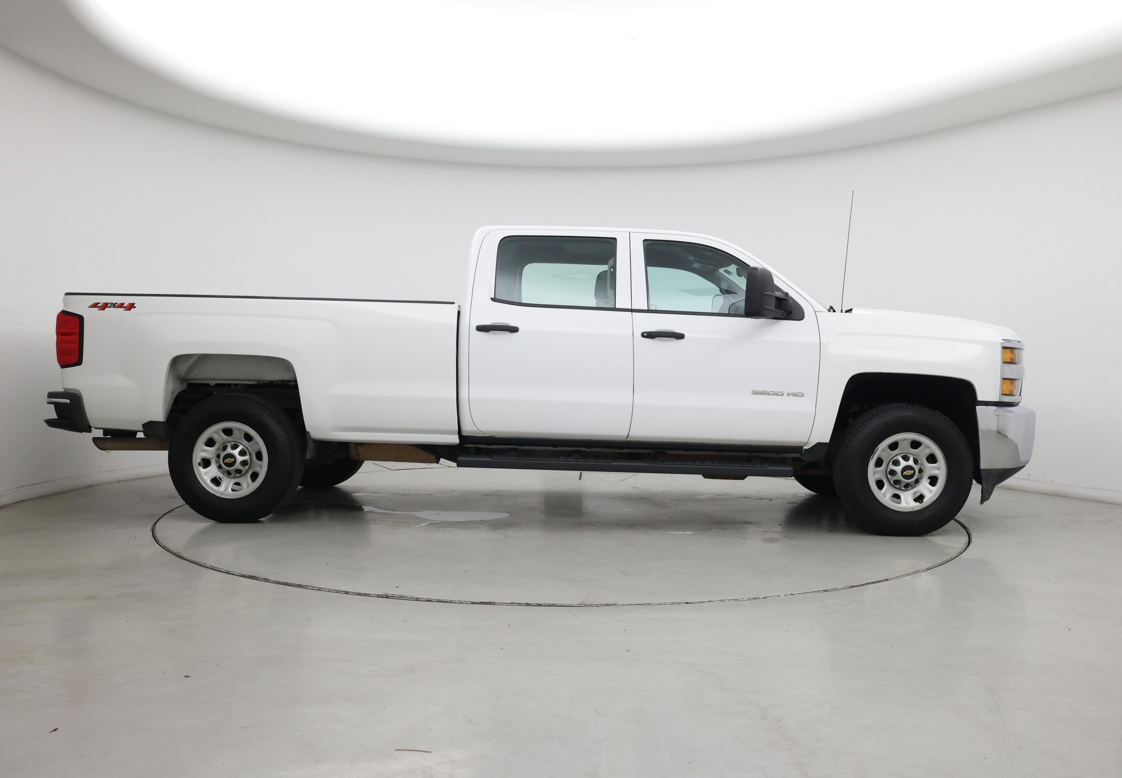 Thumbnail: 2018 Chevrolet Silverado 3500 - 7